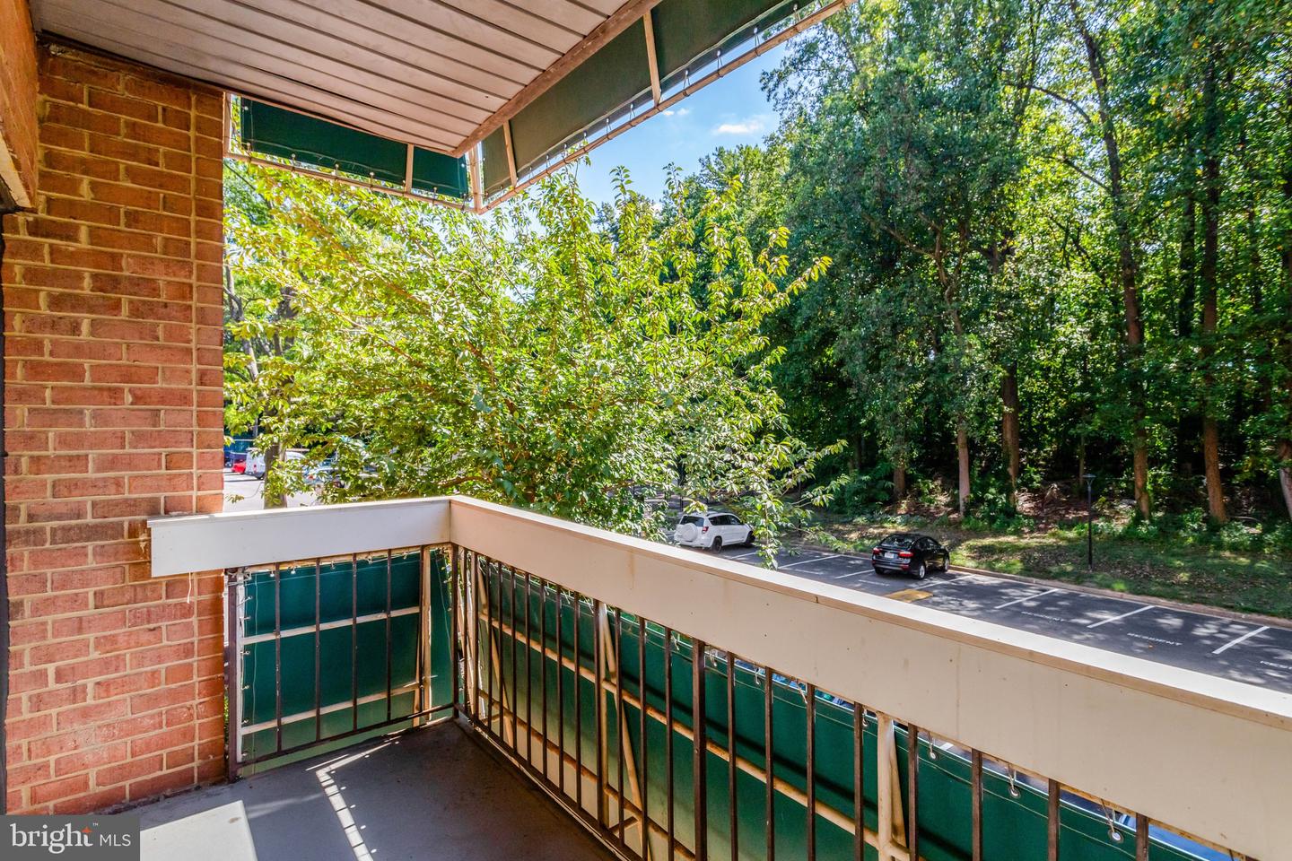 6141 LEESBURG PIKE #202, FALLS CHURCH, Virginia 22041, 1 Bedroom Bedrooms, ,1 BathroomBathrooms,Residential,For sale,6141 LEESBURG PIKE #202,VAFX2264360 MLS # VAFX2264360