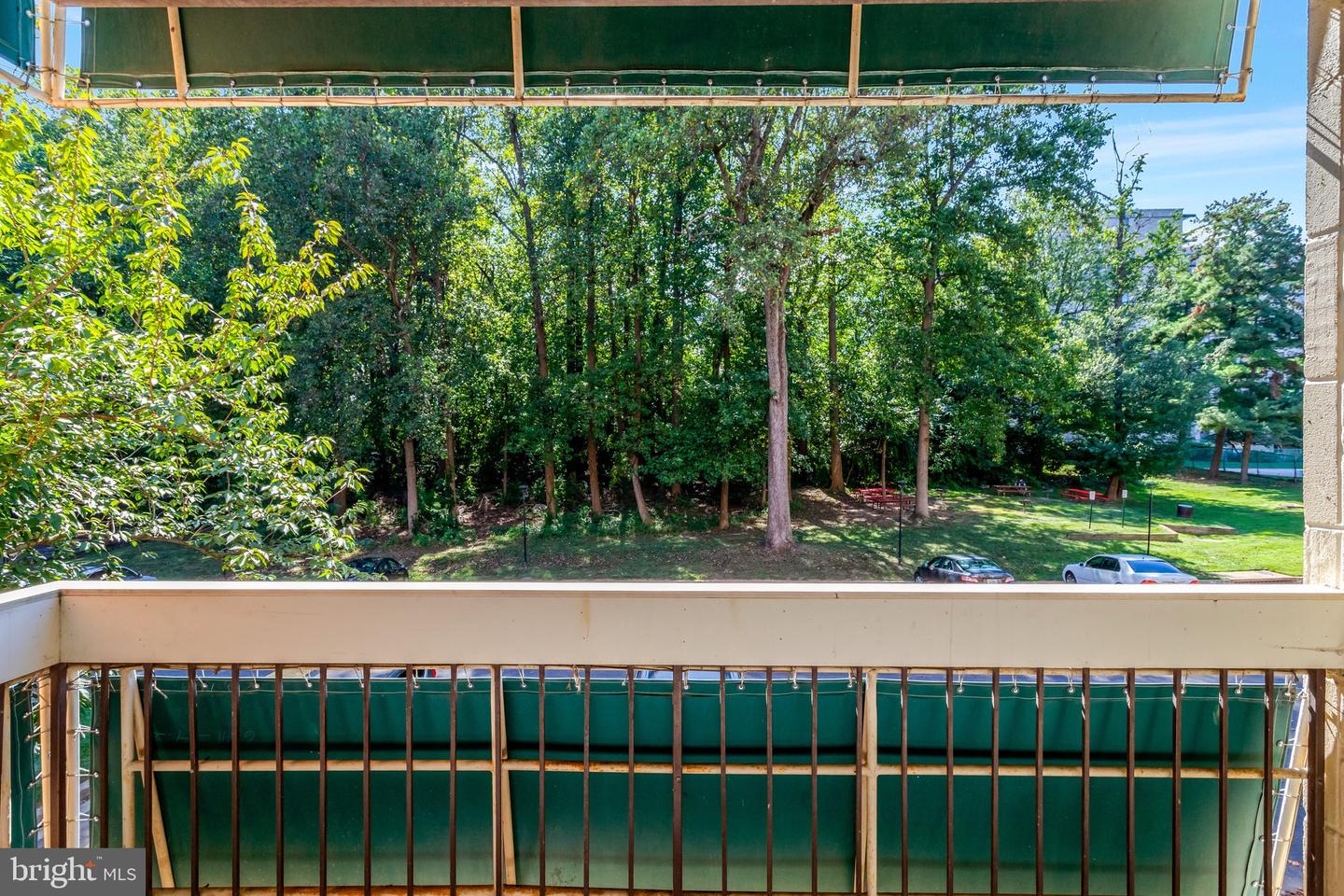 6141 LEESBURG PIKE #202, FALLS CHURCH, Virginia 22041, 1 Bedroom Bedrooms, ,1 BathroomBathrooms,Residential,For sale,6141 LEESBURG PIKE #202,VAFX2264360 MLS # VAFX2264360