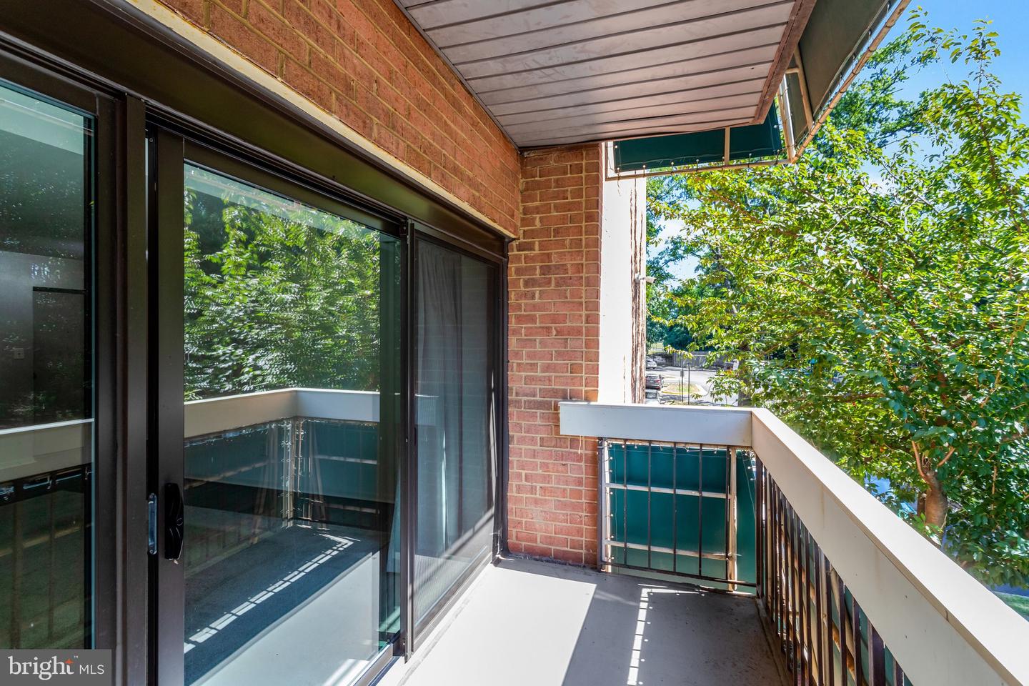 6141 LEESBURG PIKE #202, FALLS CHURCH, Virginia 22041, 1 Bedroom Bedrooms, ,1 BathroomBathrooms,Residential,For sale,6141 LEESBURG PIKE #202,VAFX2264360 MLS # VAFX2264360