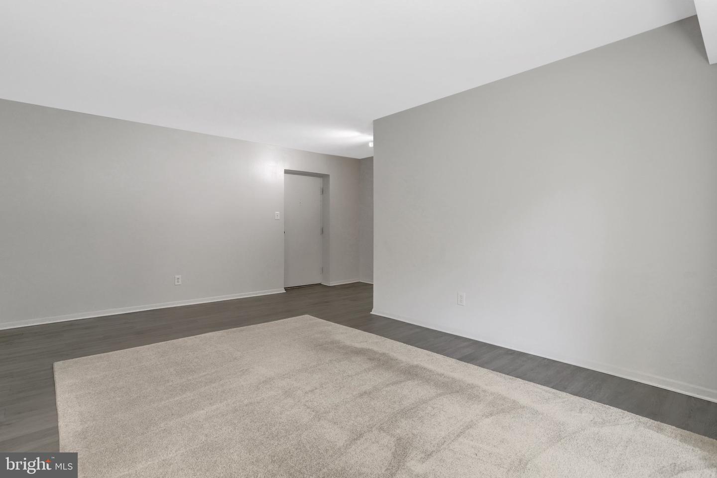 6141 LEESBURG PIKE #202, FALLS CHURCH, Virginia 22041, 1 Bedroom Bedrooms, ,1 BathroomBathrooms,Residential,For sale,6141 LEESBURG PIKE #202,VAFX2264360 MLS # VAFX2264360