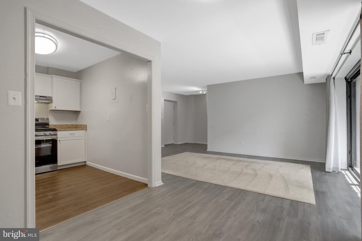 6141 LEESBURG PIKE #202, FALLS CHURCH, Virginia 22041, 1 Bedroom Bedrooms, ,1 BathroomBathrooms,Residential,For sale,6141 LEESBURG PIKE #202,VAFX2264360 MLS # VAFX2264360