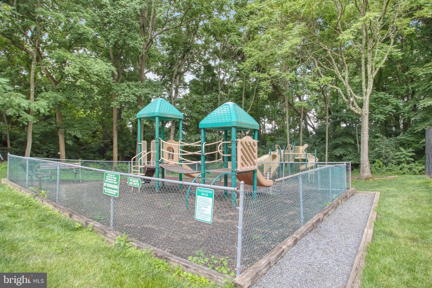 6141 LEESBURG PIKE #202, FALLS CHURCH, Virginia 22041, 1 Bedroom Bedrooms, ,1 BathroomBathrooms,Residential,For sale,6141 LEESBURG PIKE #202,VAFX2264360 MLS # VAFX2264360