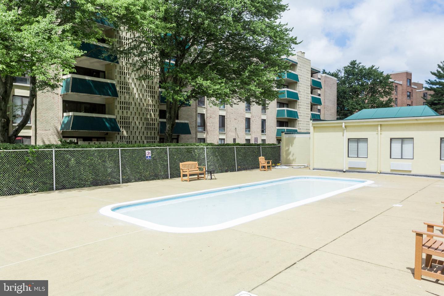 6141 LEESBURG PIKE #202, FALLS CHURCH, Virginia 22041, 1 Bedroom Bedrooms, ,1 BathroomBathrooms,Residential,For sale,6141 LEESBURG PIKE #202,VAFX2264360 MLS # VAFX2264360