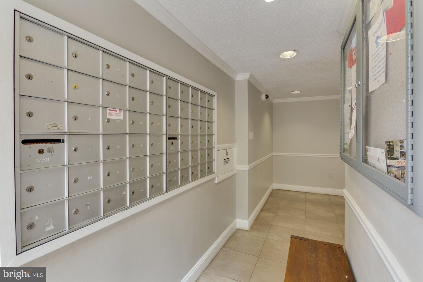 6141 LEESBURG PIKE #202, FALLS CHURCH, Virginia 22041, 1 Bedroom Bedrooms, ,1 BathroomBathrooms,Residential,For sale,6141 LEESBURG PIKE #202,VAFX2264360 MLS # VAFX2264360
