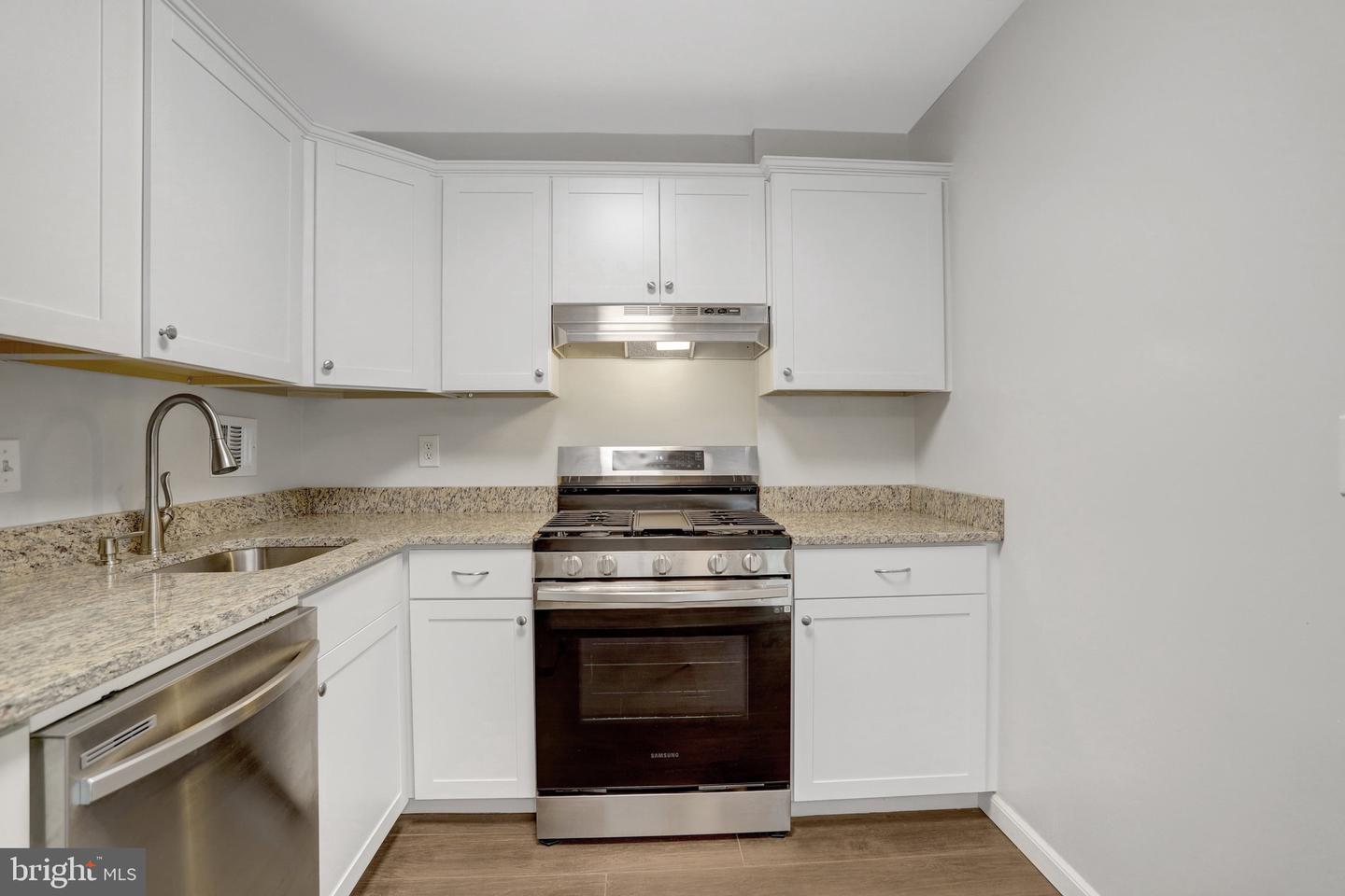 6141 LEESBURG PIKE #202, FALLS CHURCH, Virginia 22041, 1 Bedroom Bedrooms, ,1 BathroomBathrooms,Residential,For sale,6141 LEESBURG PIKE #202,VAFX2264360 MLS # VAFX2264360