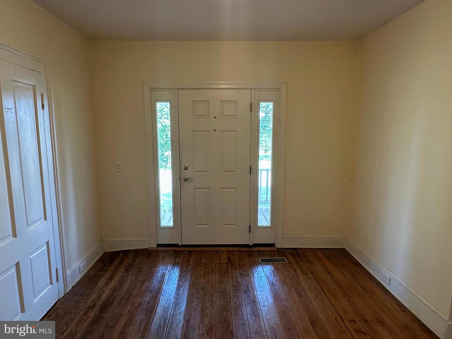23202 VILLAGE RD, UNIONVILLE, Virginia 22567, 4 Bedrooms Bedrooms, 14 Rooms Rooms,3 BathroomsBathrooms,Residential,For sale,23202 VILLAGE RD,VAOR2010644 MLS # VAOR2010644