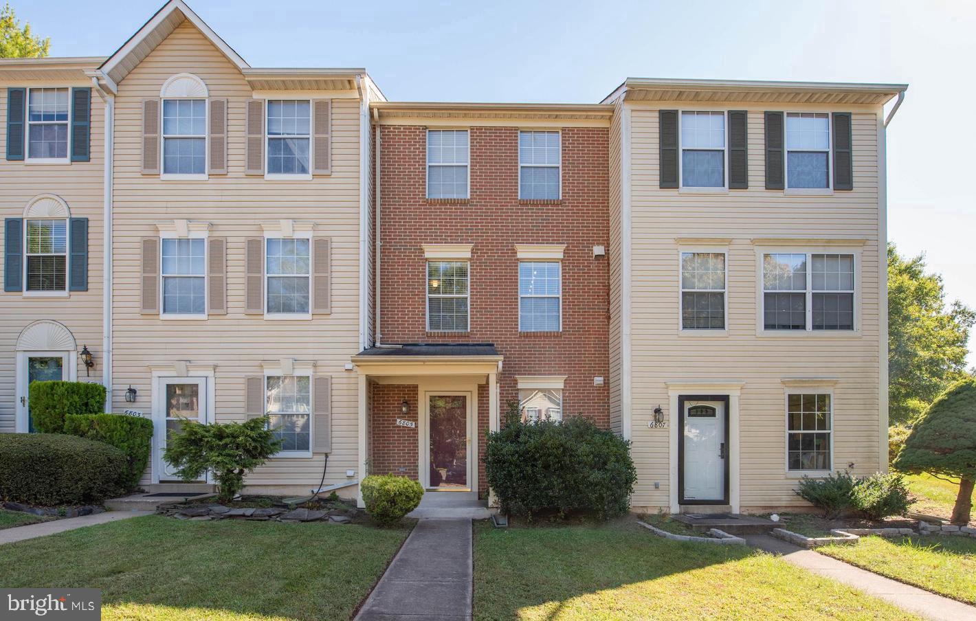 6805 CHASEWOOD CIR, CENTREVILLE, Virginia 20121, 3 Bedrooms Bedrooms, ,3 BathroomsBathrooms,Residential,For sale,6805 CHASEWOOD CIR,VAFX2264380 MLS # VAFX2264380