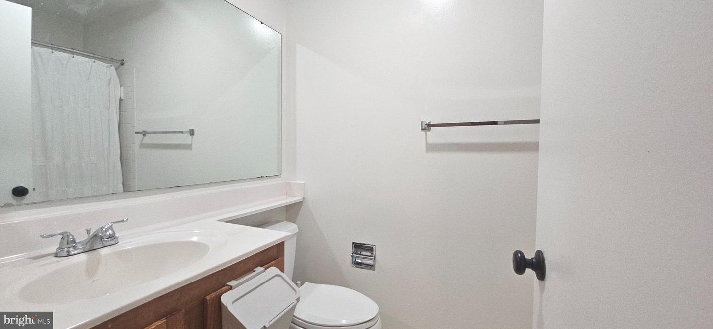 6805 CHASEWOOD CIR, CENTREVILLE, Virginia 20121, 3 Bedrooms Bedrooms, ,3 BathroomsBathrooms,Residential,For sale,6805 CHASEWOOD CIR,VAFX2264380 MLS # VAFX2264380