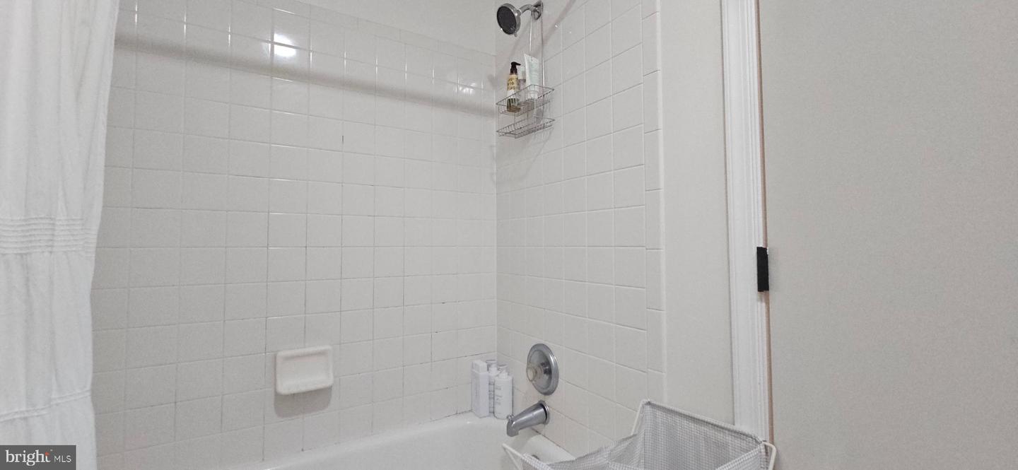 6805 CHASEWOOD CIR, CENTREVILLE, Virginia 20121, 3 Bedrooms Bedrooms, ,3 BathroomsBathrooms,Residential,For sale,6805 CHASEWOOD CIR,VAFX2264380 MLS # VAFX2264380