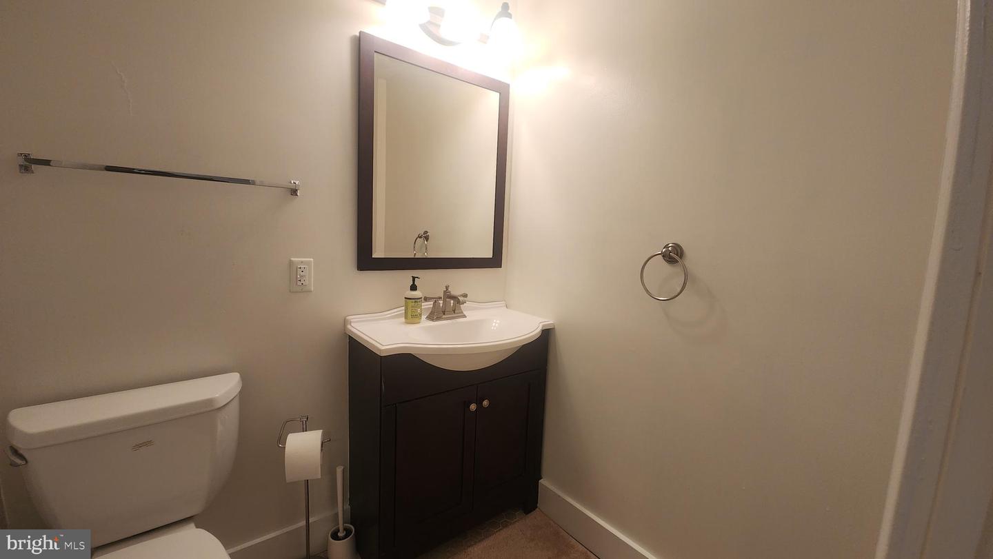6805 CHASEWOOD CIR, CENTREVILLE, Virginia 20121, 3 Bedrooms Bedrooms, ,3 BathroomsBathrooms,Residential,For sale,6805 CHASEWOOD CIR,VAFX2264380 MLS # VAFX2264380