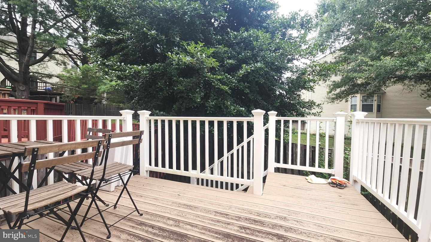 6805 CHASEWOOD CIR, CENTREVILLE, Virginia 20121, 3 Bedrooms Bedrooms, ,3 BathroomsBathrooms,Residential,For sale,6805 CHASEWOOD CIR,VAFX2264380 MLS # VAFX2264380