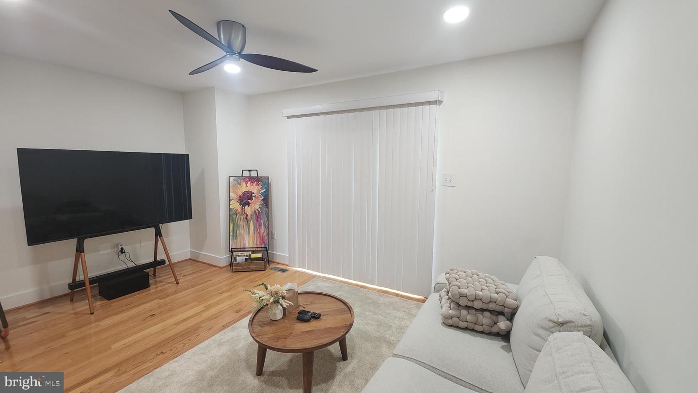 6805 CHASEWOOD CIR, CENTREVILLE, Virginia 20121, 3 Bedrooms Bedrooms, ,3 BathroomsBathrooms,Residential,For sale,6805 CHASEWOOD CIR,VAFX2264380 MLS # VAFX2264380