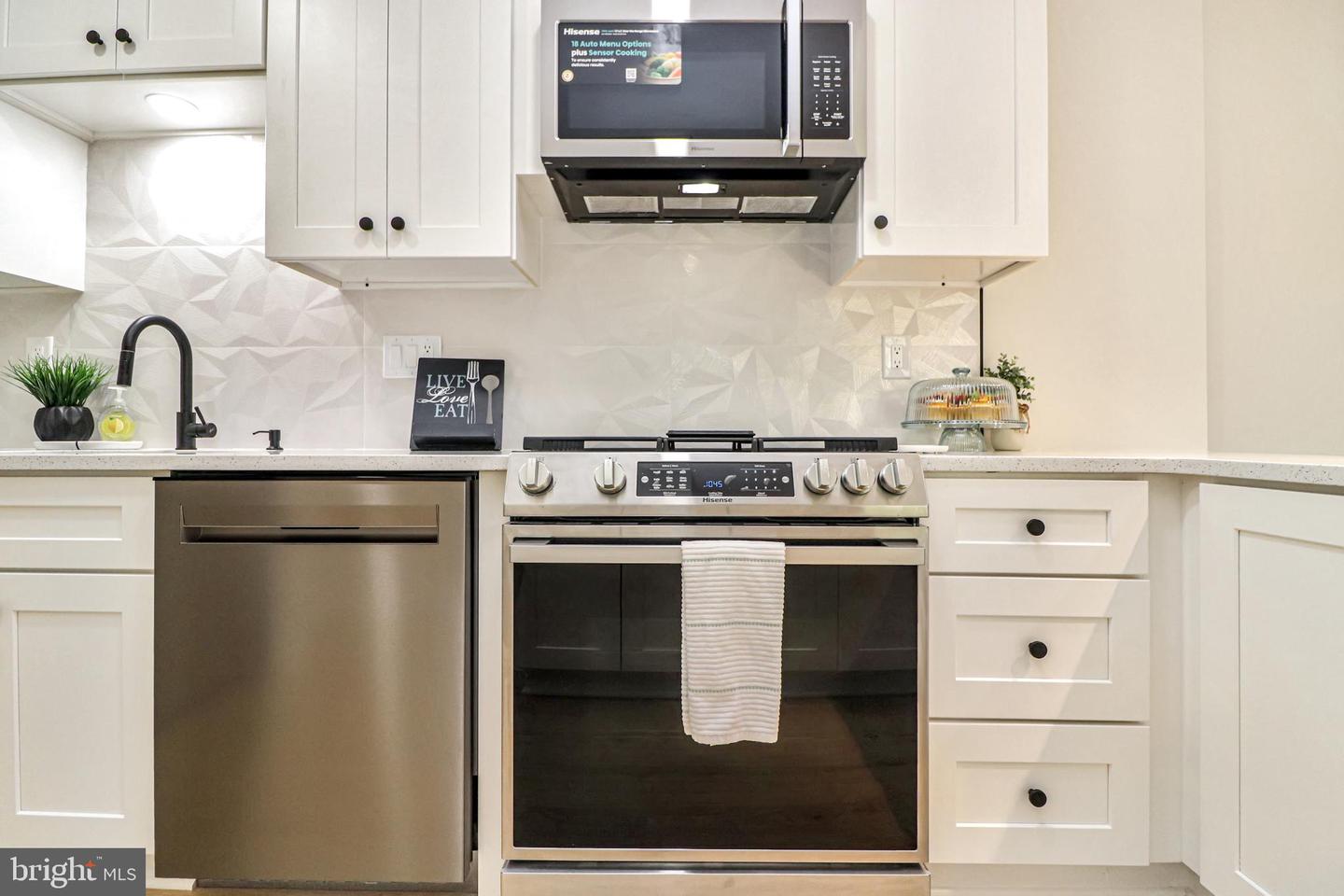 7980 AUDUBON AVE #203, ALEXANDRIA, Virginia 22306, 2 Bedrooms Bedrooms, ,2 BathroomsBathrooms,Residential,For sale,7980 AUDUBON AVE #203,VAFX2264286 MLS # VAFX2264286