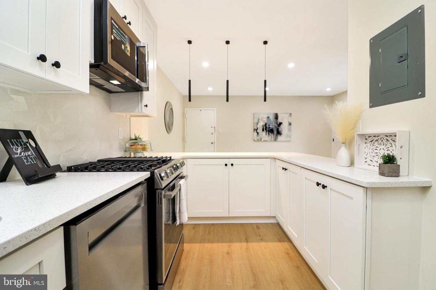 7980 AUDUBON AVE #203, ALEXANDRIA, Virginia 22306, 2 Bedrooms Bedrooms, ,2 BathroomsBathrooms,Residential,For sale,7980 AUDUBON AVE #203,VAFX2264286 MLS # VAFX2264286