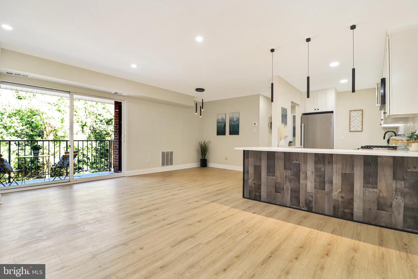 7980 AUDUBON AVE #203, ALEXANDRIA, Virginia 22306, 2 Bedrooms Bedrooms, ,2 BathroomsBathrooms,Residential,For sale,7980 AUDUBON AVE #203,VAFX2264286 MLS # VAFX2264286