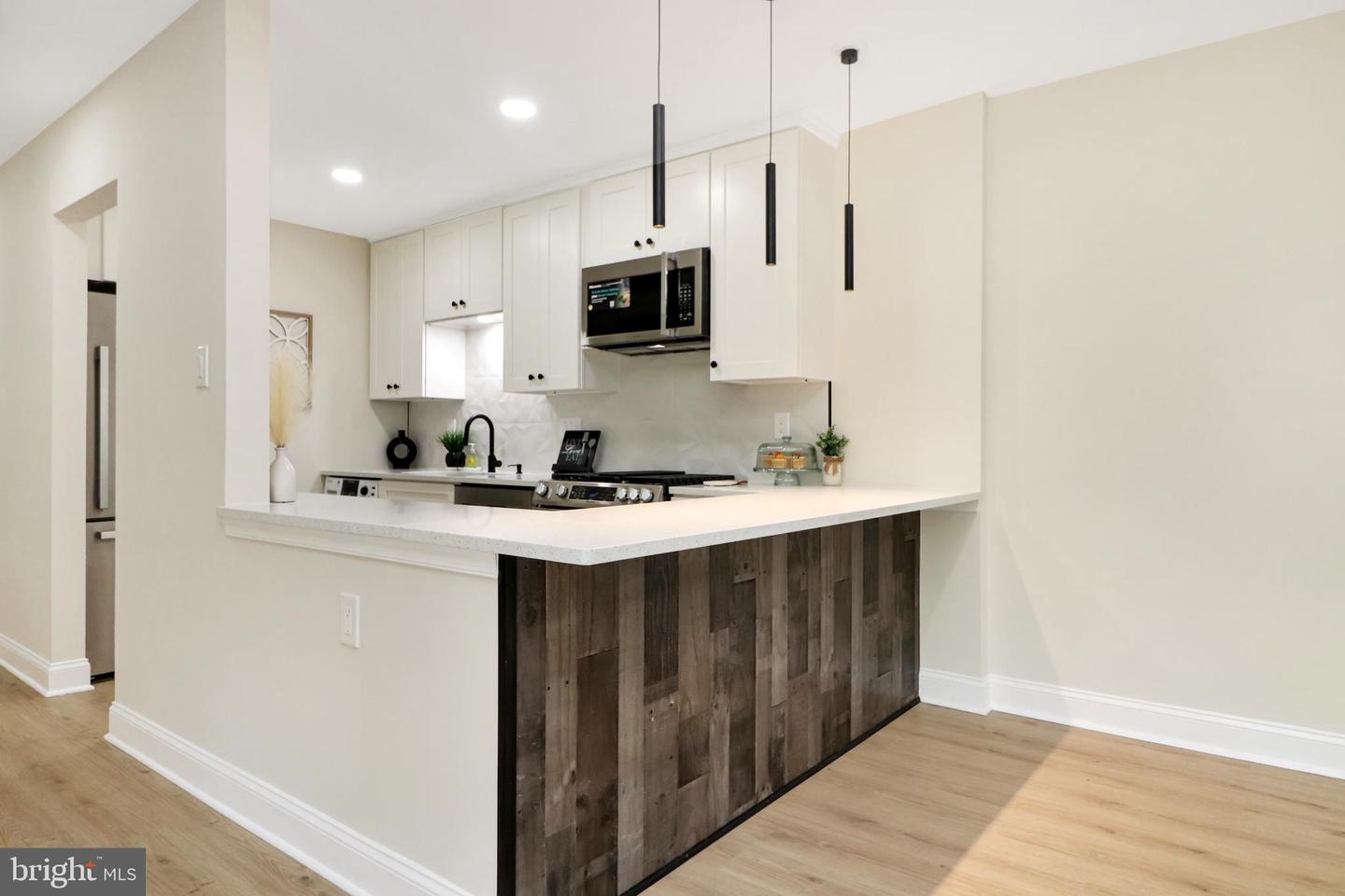 7980 AUDUBON AVE #203, ALEXANDRIA, Virginia 22306, 2 Bedrooms Bedrooms, ,2 BathroomsBathrooms,Residential,For sale,7980 AUDUBON AVE #203,VAFX2264286 MLS # VAFX2264286