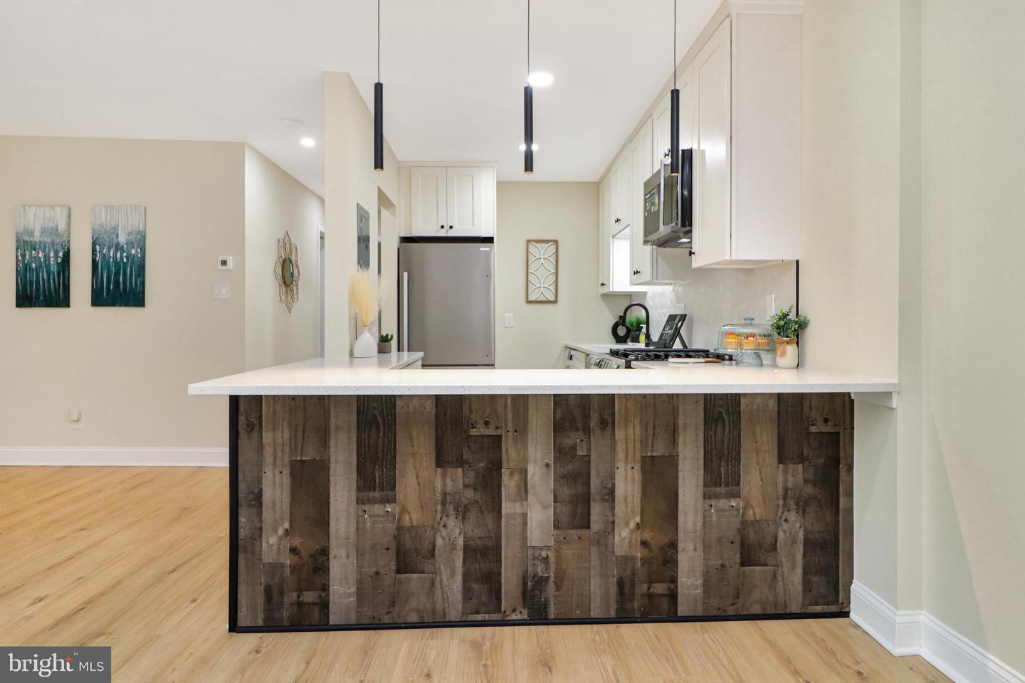 7980 AUDUBON AVE #203, ALEXANDRIA, Virginia 22306, 2 Bedrooms Bedrooms, ,2 BathroomsBathrooms,Residential,For sale,7980 AUDUBON AVE #203,VAFX2264286 MLS # VAFX2264286