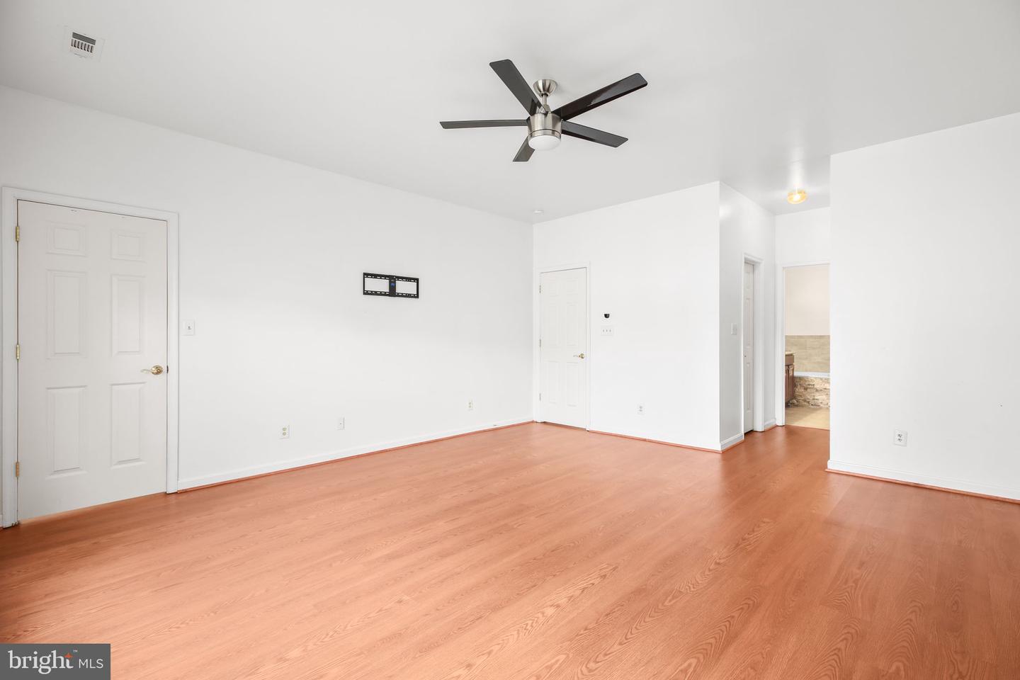 11212 SILVERSMITH LN, FREDERICKSBURG, Virginia 22407, 2 Bedrooms Bedrooms, ,2 BathroomsBathrooms,Residential,For sale,11212 SILVERSMITH LN,VASP2035924 MLS # VASP2035924