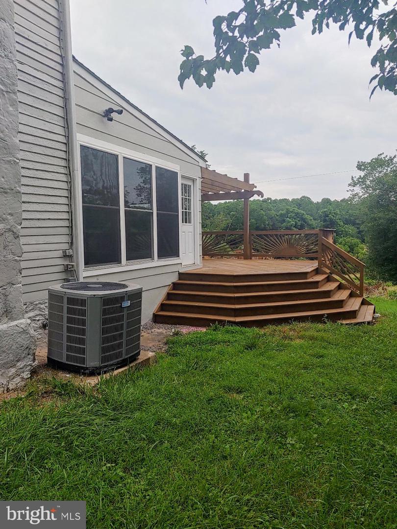 13506 TEAR JAMES TRL, AMISSVILLE, Virginia 20106, 3 Bedrooms Bedrooms, 9 Rooms Rooms,2 BathroomsBathrooms,Residential,For sale,13506 TEAR JAMES TRL,VACU2011460 MLS # VACU2011460