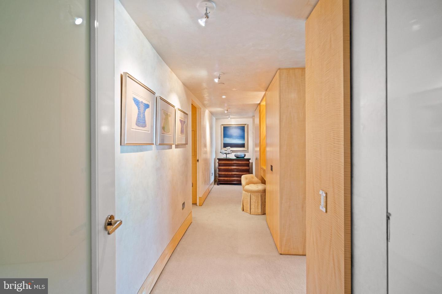 801 PENNSYLVANIA AVE NW #1218, WASHINGTON, District Of Columbia 20003, 2 Bedrooms Bedrooms, ,2 BathroomsBathrooms,Residential,For sale,801 PENNSYLVANIA AVE NW #1218,DCDC2217592 MLS # DCDC2217592