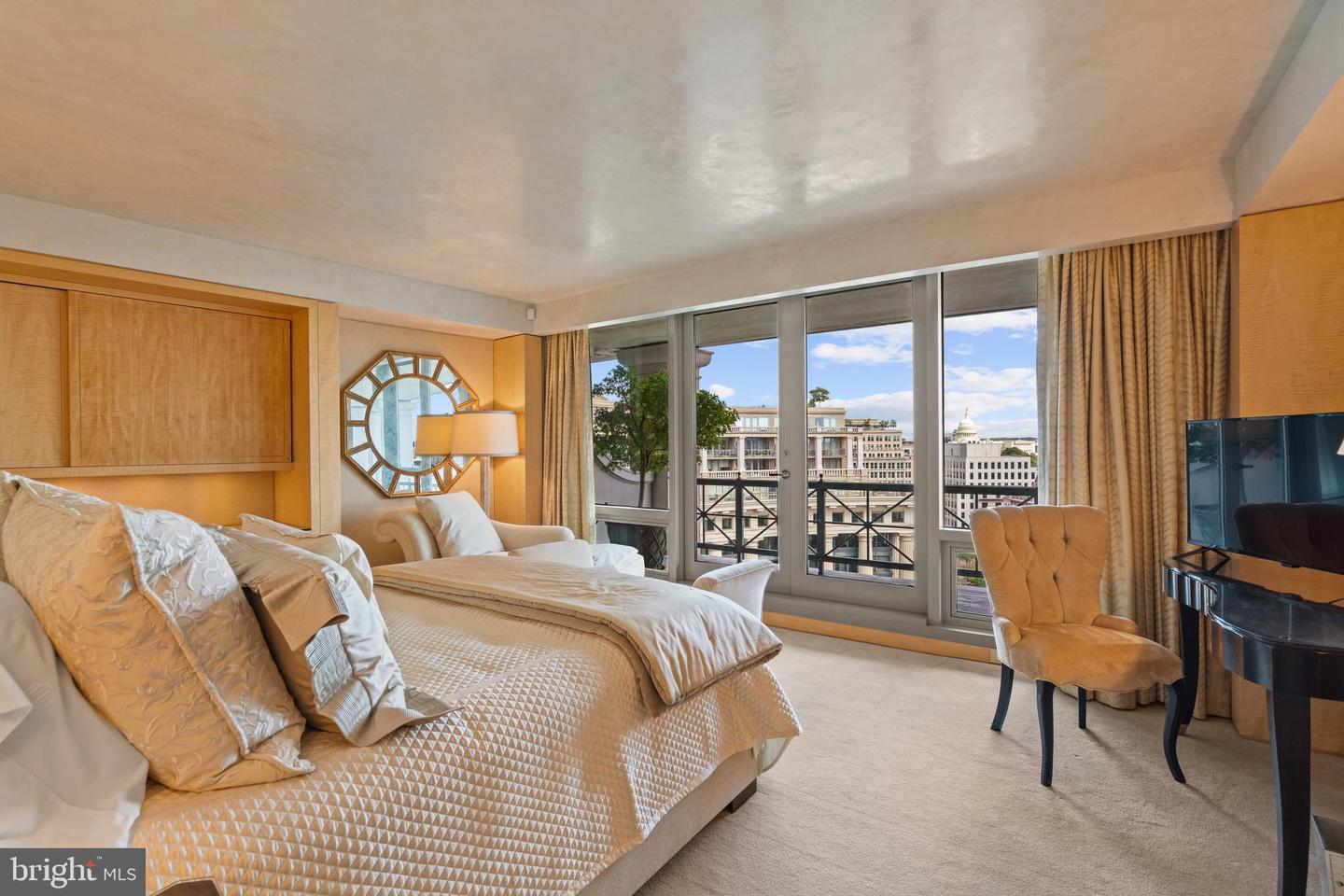 801 PENNSYLVANIA AVE NW #1218, WASHINGTON, District Of Columbia 20003, 2 Bedrooms Bedrooms, ,2 BathroomsBathrooms,Residential,For sale,801 PENNSYLVANIA AVE NW #1218,DCDC2217592 MLS # DCDC2217592