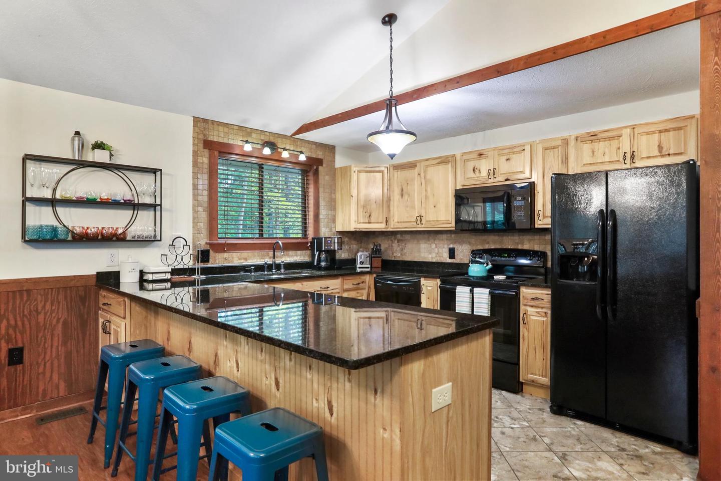 8249 SUPINLICK RIDGE RD, MOUNT JACKSON, Virginia 22842, 3 Bedrooms Bedrooms, ,1 BathroomBathrooms,Residential,For sale,8249 SUPINLICK RIDGE RD,VASH2012390 MLS # VASH2012390