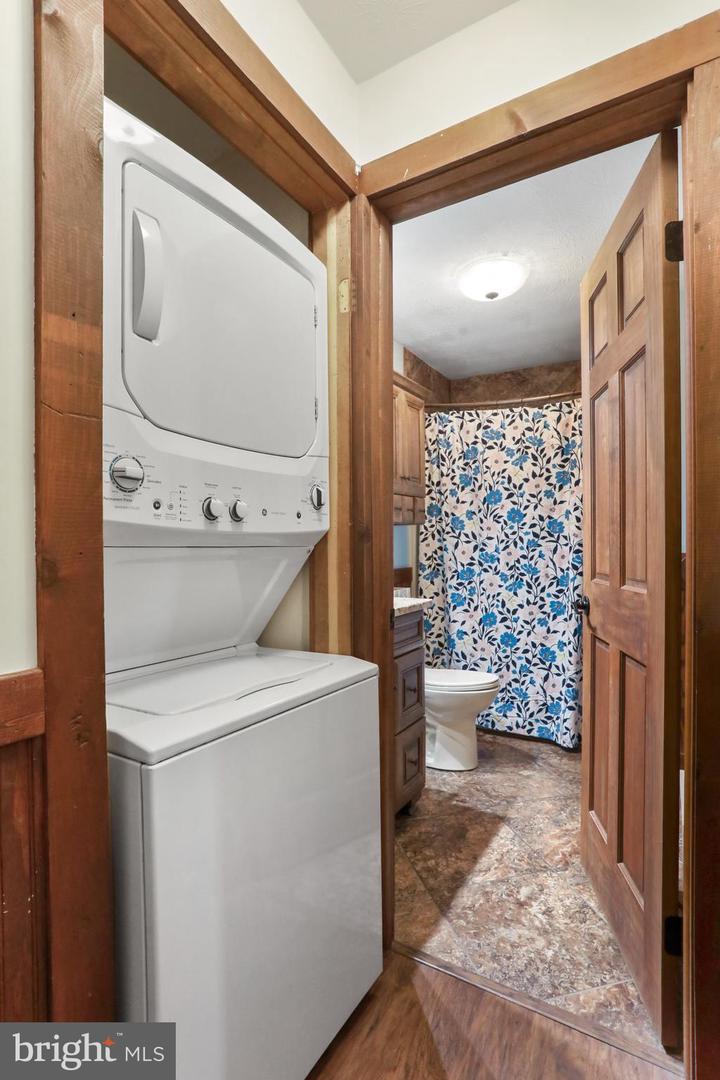 8249 SUPINLICK RIDGE RD, MOUNT JACKSON, Virginia 22842, 3 Bedrooms Bedrooms, ,1 BathroomBathrooms,Residential,For sale,8249 SUPINLICK RIDGE RD,VASH2012390 MLS # VASH2012390