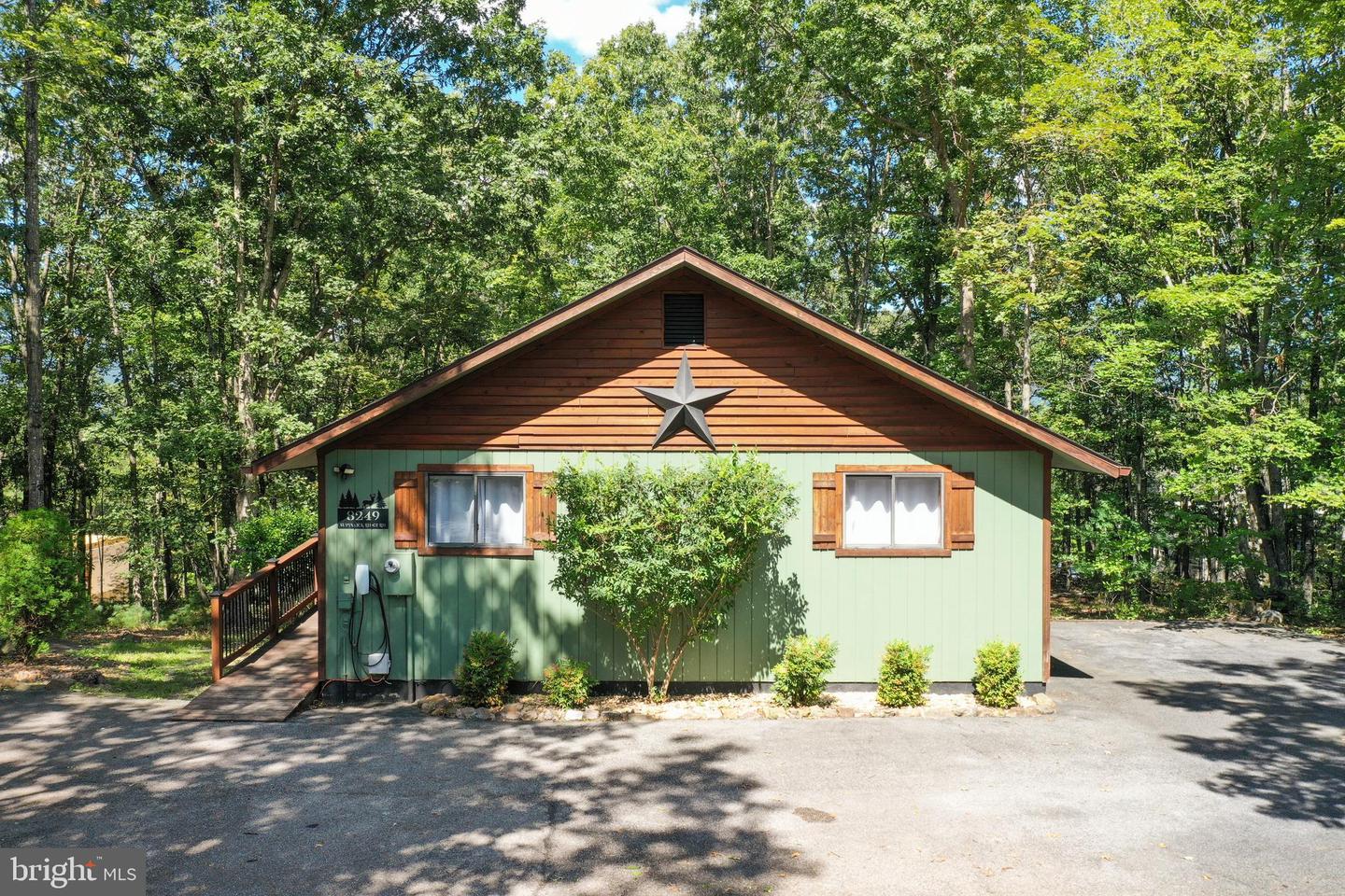 8249 SUPINLICK RIDGE RD, MOUNT JACKSON, Virginia 22842, 3 Bedrooms Bedrooms, ,1 BathroomBathrooms,Residential,For sale,8249 SUPINLICK RIDGE RD,VASH2012390 MLS # VASH2012390