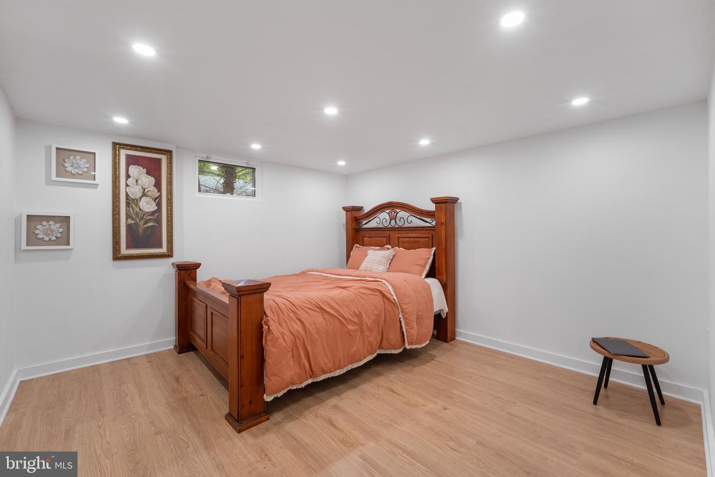 6474 OAKWOOD DR, FALLS CHURCH, Virginia 22041, 5 Bedrooms Bedrooms, ,3 BathroomsBathrooms,Residential,For sale,6474 OAKWOOD DR,VAFX2264362 MLS # VAFX2264362