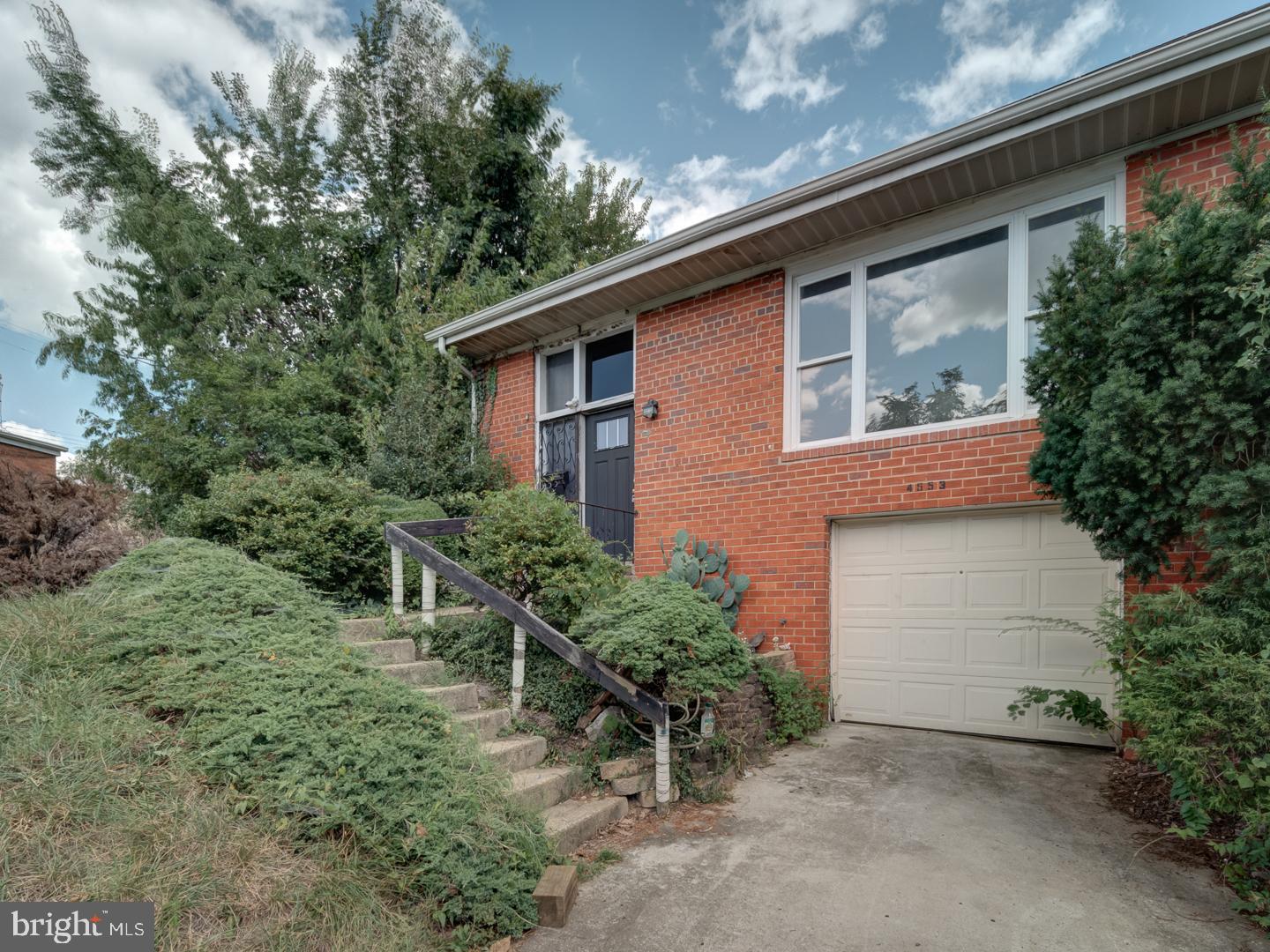 4553 ALABAMA AVE SE, WASHINGTON, District Of Columbia 20019, 3 Bedrooms Bedrooms, ,1 BathroomBathrooms,Residential,For sale,4553 ALABAMA AVE SE,DCDC2217618 MLS # DCDC2217618