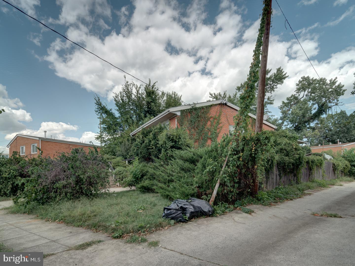 4553 ALABAMA AVE SE, WASHINGTON, District Of Columbia 20019, 3 Bedrooms Bedrooms, ,1 BathroomBathrooms,Residential,For sale,4553 ALABAMA AVE SE,DCDC2217618 MLS # DCDC2217618