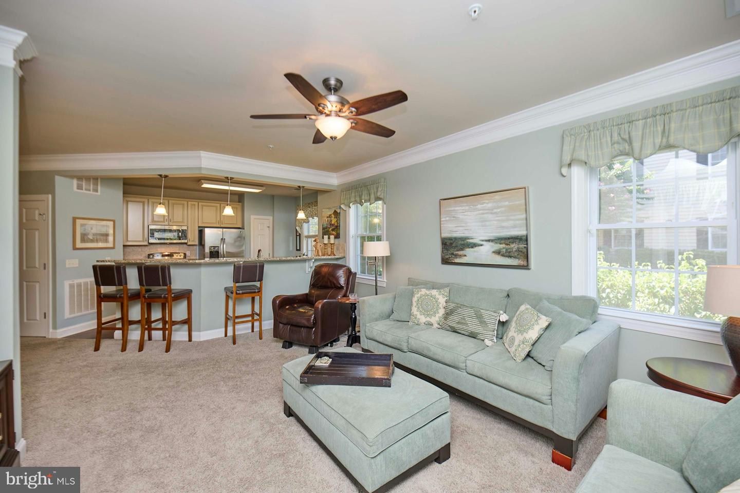 15211 ROYAL CREST DR #101, HAYMARKET, Virginia 20169, 2 Bedrooms Bedrooms, ,2 BathroomsBathrooms,Residential,For sale,15211 ROYAL CREST DR #101,VAPW2103004 MLS # VAPW2103004