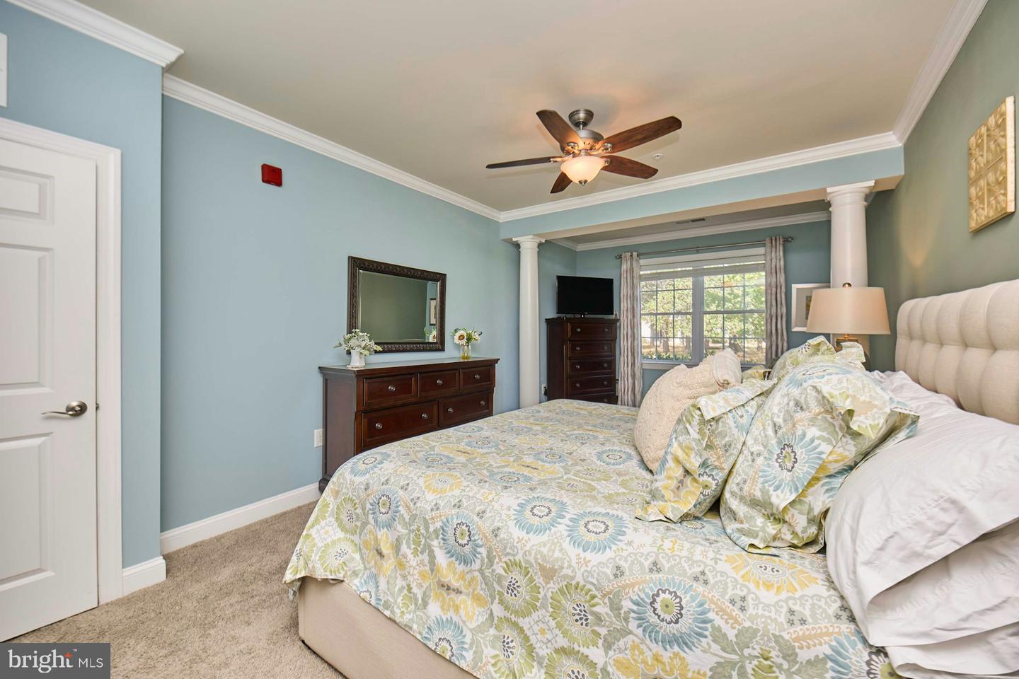 15211 ROYAL CREST DR #101, HAYMARKET, Virginia 20169, 2 Bedrooms Bedrooms, ,2 BathroomsBathrooms,Residential,For sale,15211 ROYAL CREST DR #101,VAPW2103004 MLS # VAPW2103004
