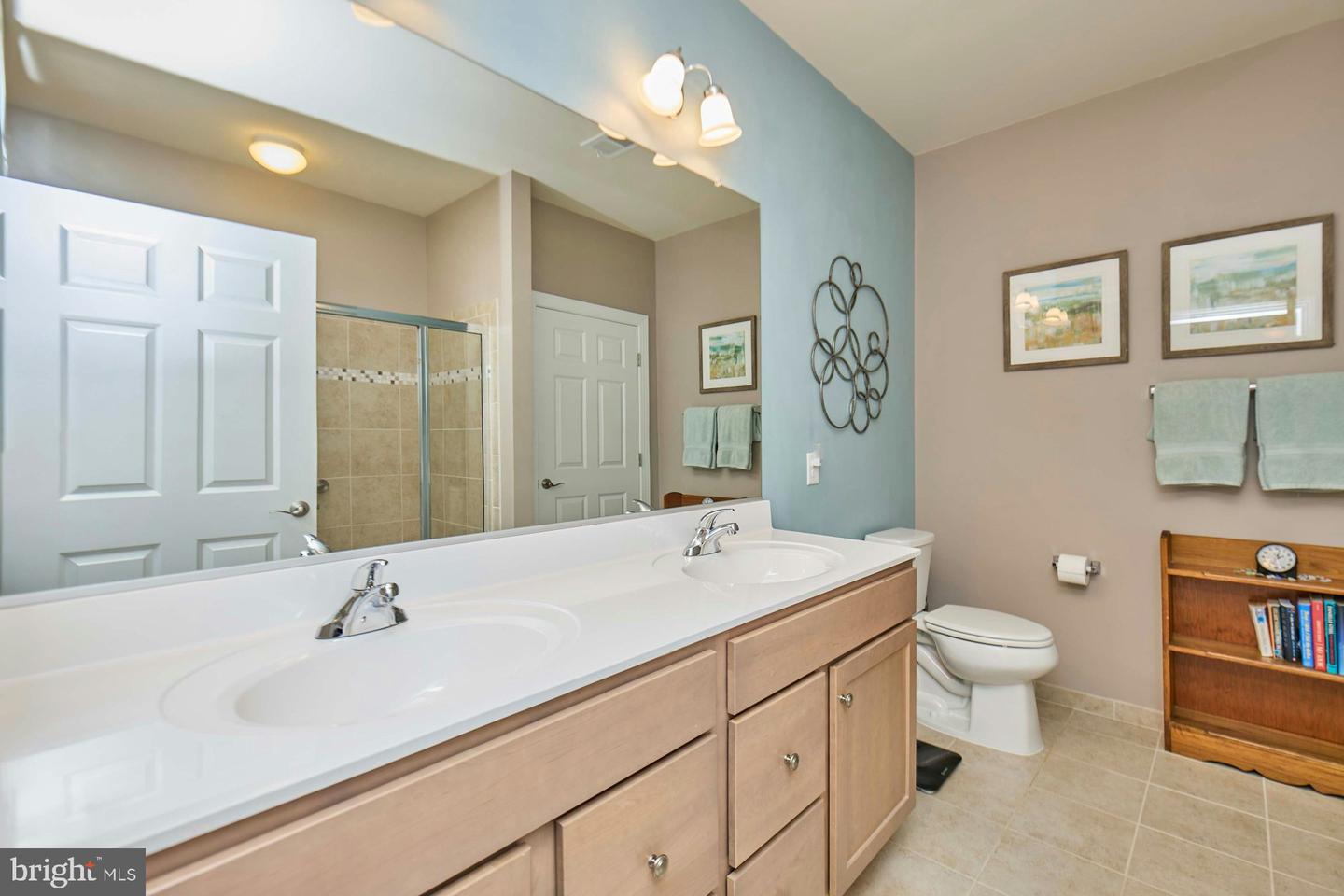 15211 ROYAL CREST DR #101, HAYMARKET, Virginia 20169, 2 Bedrooms Bedrooms, ,2 BathroomsBathrooms,Residential,For sale,15211 ROYAL CREST DR #101,VAPW2103004 MLS # VAPW2103004