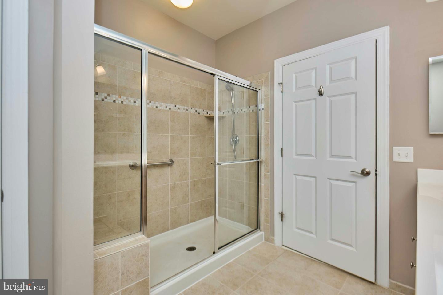 15211 ROYAL CREST DR #101, HAYMARKET, Virginia 20169, 2 Bedrooms Bedrooms, ,2 BathroomsBathrooms,Residential,For sale,15211 ROYAL CREST DR #101,VAPW2103004 MLS # VAPW2103004
