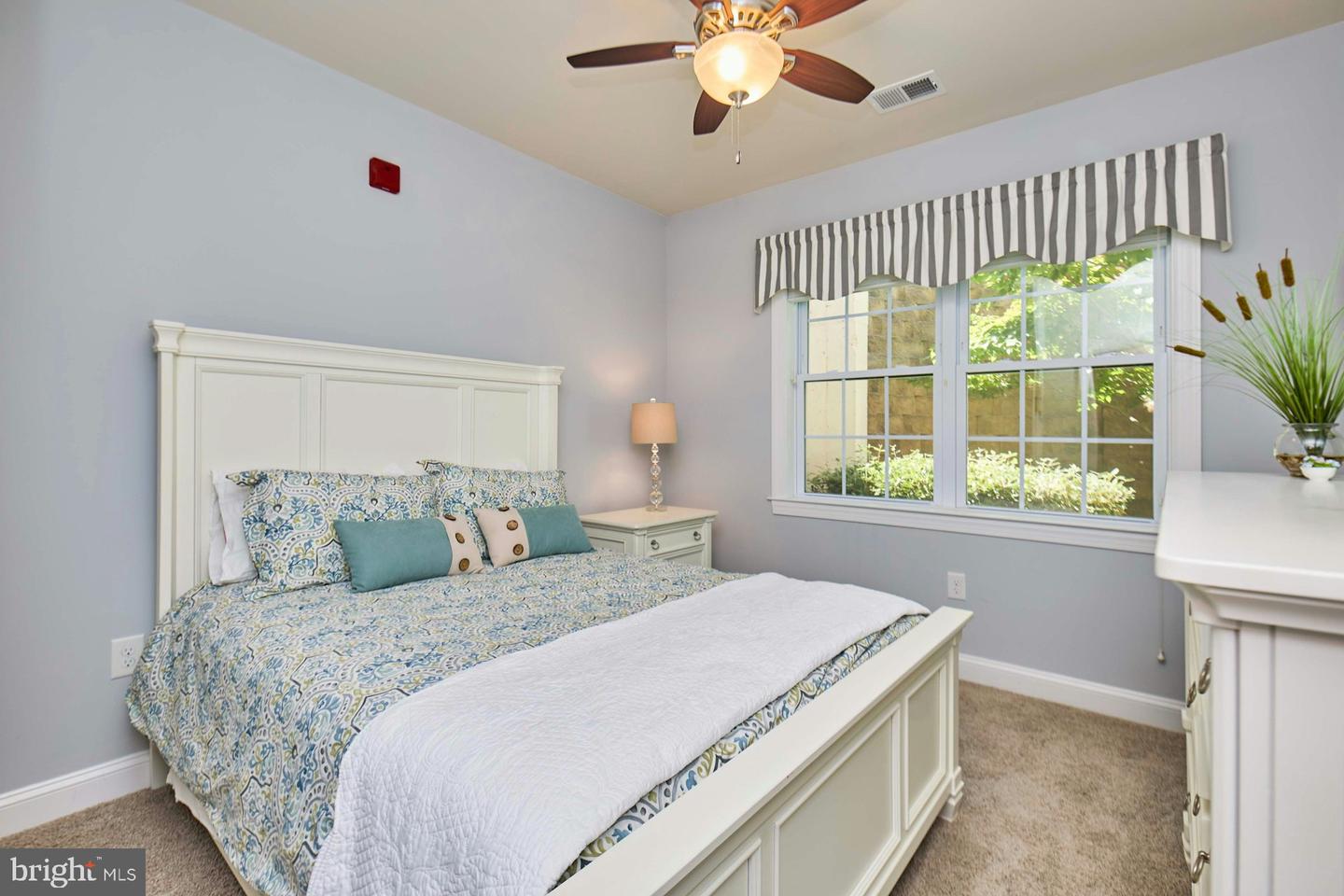 15211 ROYAL CREST DR #101, HAYMARKET, Virginia 20169, 2 Bedrooms Bedrooms, ,2 BathroomsBathrooms,Residential,For sale,15211 ROYAL CREST DR #101,VAPW2103004 MLS # VAPW2103004