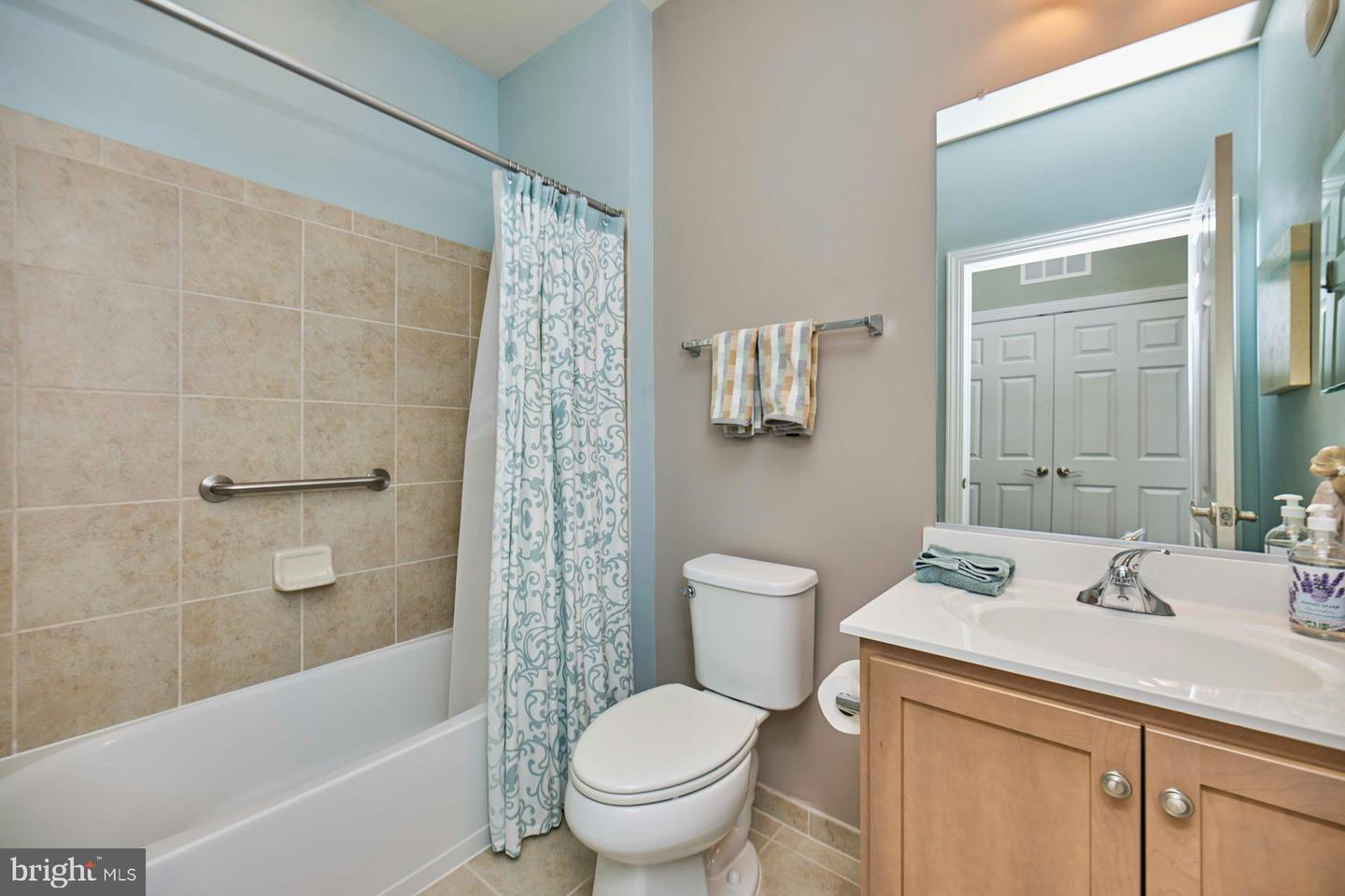 15211 ROYAL CREST DR #101, HAYMARKET, Virginia 20169, 2 Bedrooms Bedrooms, ,2 BathroomsBathrooms,Residential,For sale,15211 ROYAL CREST DR #101,VAPW2103004 MLS # VAPW2103004