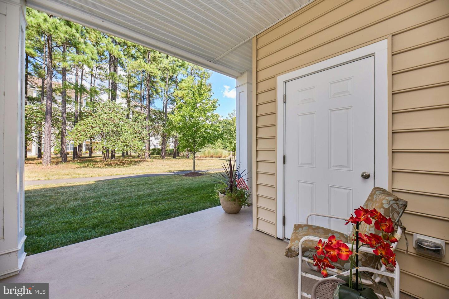 15211 ROYAL CREST DR #101, HAYMARKET, Virginia 20169, 2 Bedrooms Bedrooms, ,2 BathroomsBathrooms,Residential,For sale,15211 ROYAL CREST DR #101,VAPW2103004 MLS # VAPW2103004
