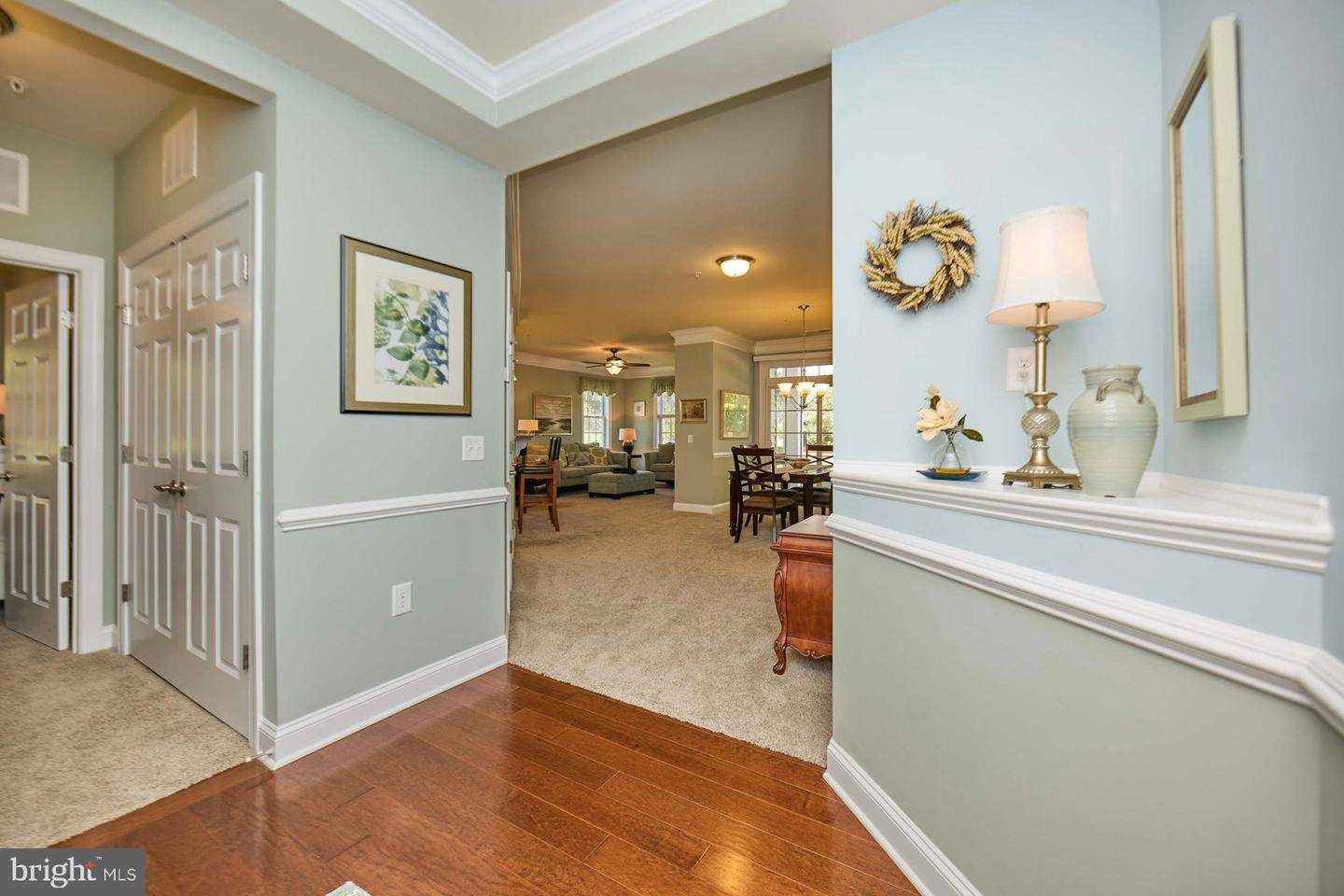 15211 ROYAL CREST DR #101, HAYMARKET, Virginia 20169, 2 Bedrooms Bedrooms, ,2 BathroomsBathrooms,Residential,For sale,15211 ROYAL CREST DR #101,VAPW2103004 MLS # VAPW2103004