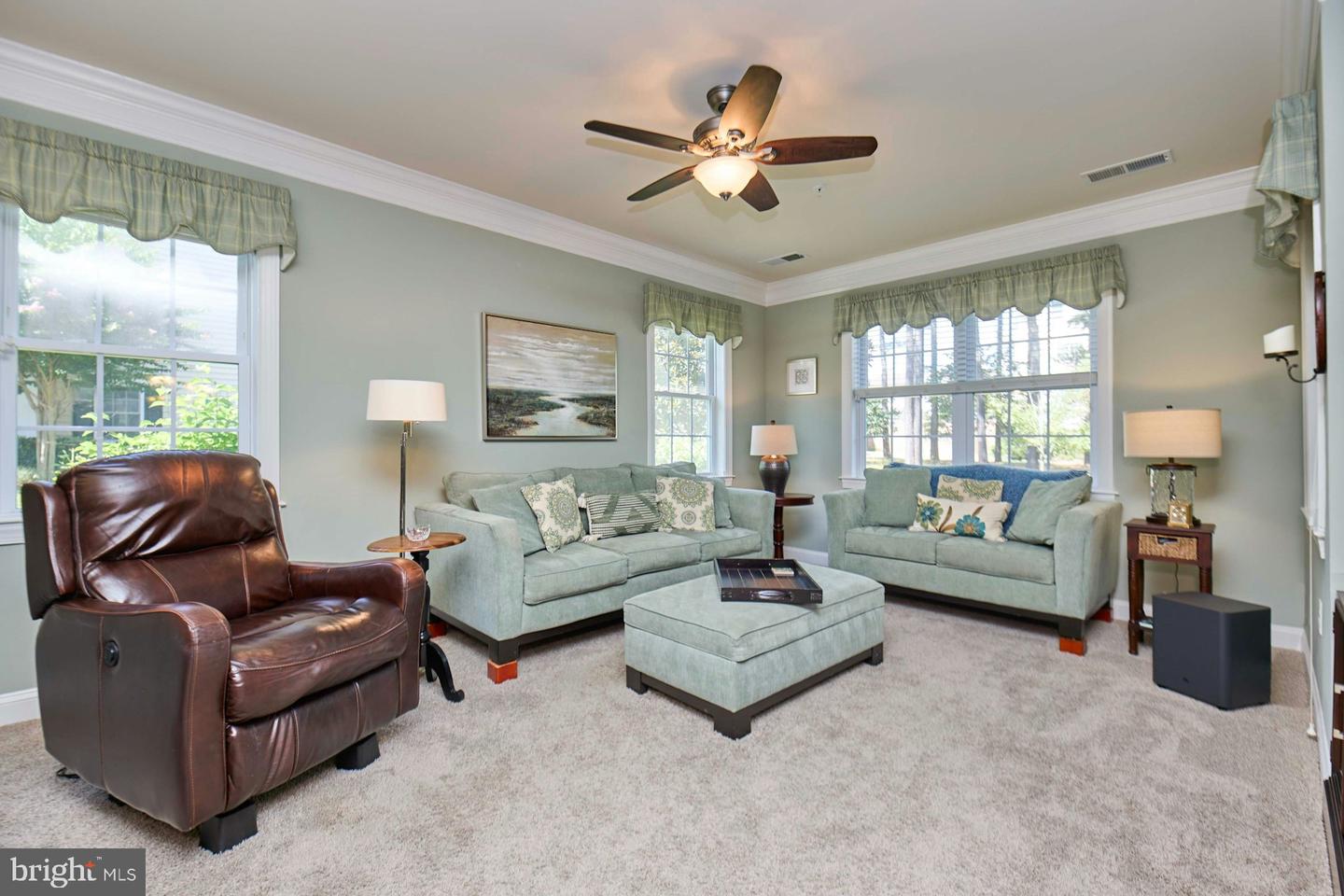 15211 ROYAL CREST DR #101, HAYMARKET, Virginia 20169, 2 Bedrooms Bedrooms, ,2 BathroomsBathrooms,Residential,For sale,15211 ROYAL CREST DR #101,VAPW2103004 MLS # VAPW2103004