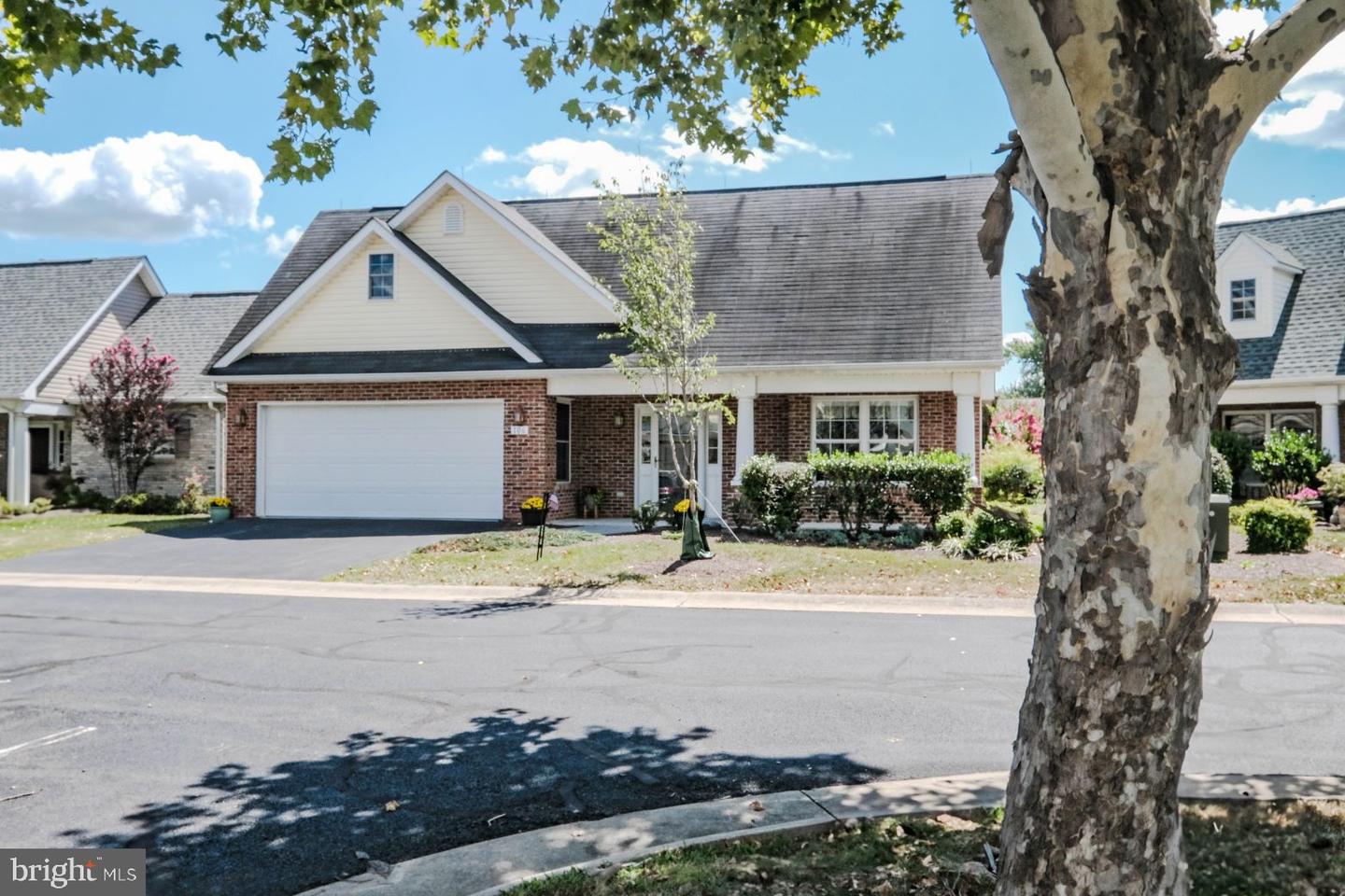 106 CANDLEWICK DR, WINCHESTER, Virginia 22602, 2 Bedrooms Bedrooms, ,2 BathroomsBathrooms,Residential,For sale,106 CANDLEWICK DR,VAFV2036526 MLS # VAFV2036526
