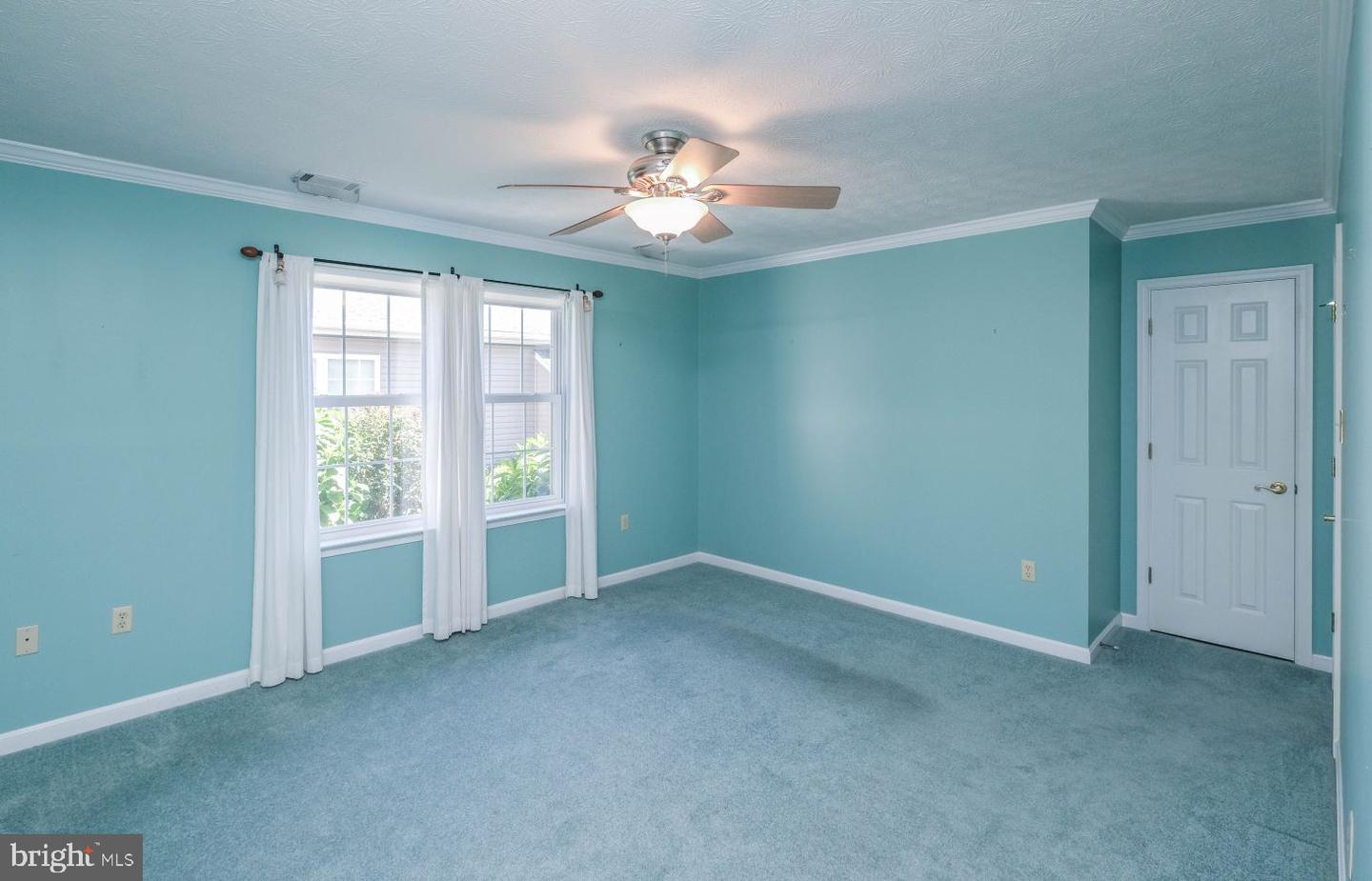 106 CANDLEWICK DR, WINCHESTER, Virginia 22602, 2 Bedrooms Bedrooms, ,2 BathroomsBathrooms,Residential,For sale,106 CANDLEWICK DR,VAFV2036526 MLS # VAFV2036526