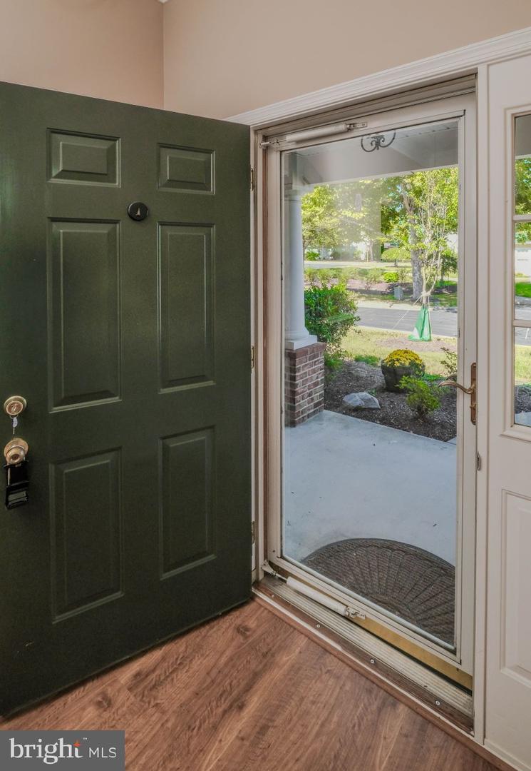 106 CANDLEWICK DR, WINCHESTER, Virginia 22602, 2 Bedrooms Bedrooms, ,2 BathroomsBathrooms,Residential,For sale,106 CANDLEWICK DR,VAFV2036526 MLS # VAFV2036526