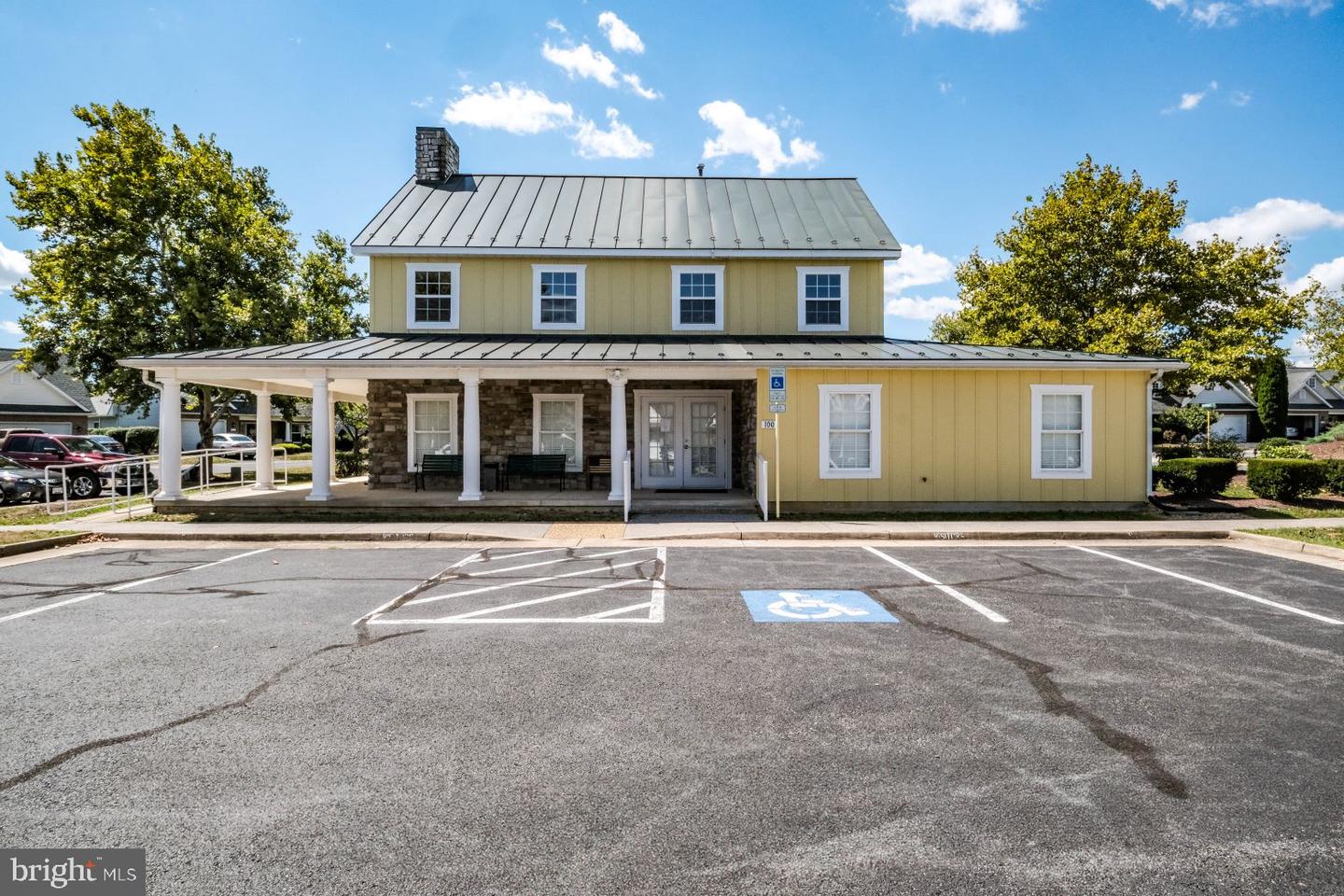 106 CANDLEWICK DR, WINCHESTER, Virginia 22602, 2 Bedrooms Bedrooms, ,2 BathroomsBathrooms,Residential,For sale,106 CANDLEWICK DR,VAFV2036526 MLS # VAFV2036526