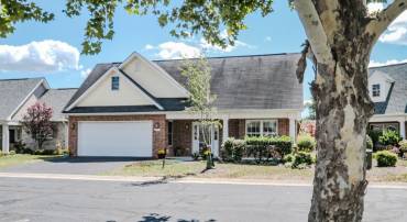 106 CANDLEWICK DR, WINCHESTER, Virginia 22602, 2 Bedrooms Bedrooms, ,2 BathroomsBathrooms,Residential,For sale,106 CANDLEWICK DR,VAFV2036526 MLS # VAFV2036526