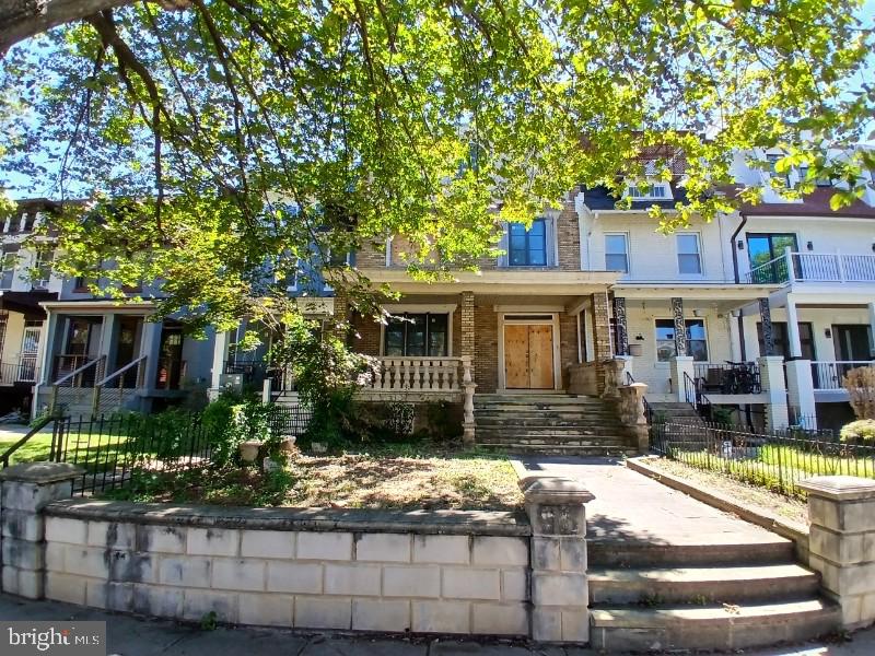 3909 KANSAS AVE NW, WASHINGTON, District Of Columbia 20011, 5 Bedrooms Bedrooms, ,5 BathroomsBathrooms,Residential,For sale,3909 KANSAS AVE NW,DCDC2217644 MLS # DCDC2217644