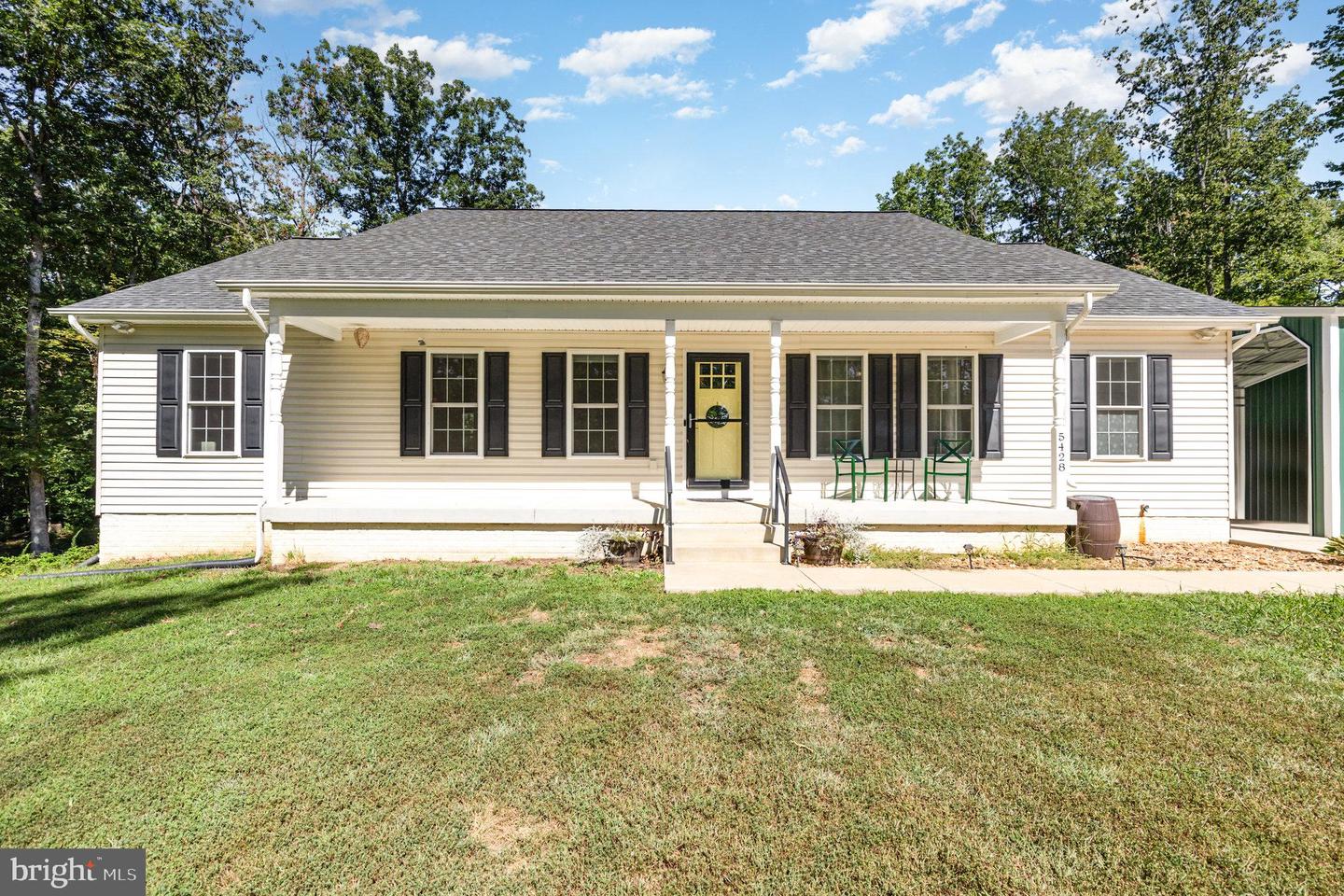 5428 RIDGE RD, SPOTSYLVANIA, Virginia 22551, 4 Bedrooms Bedrooms, 14 Rooms Rooms,3 BathroomsBathrooms,Residential,For sale,5428 RIDGE RD,VASP2035932 MLS # VASP2035932