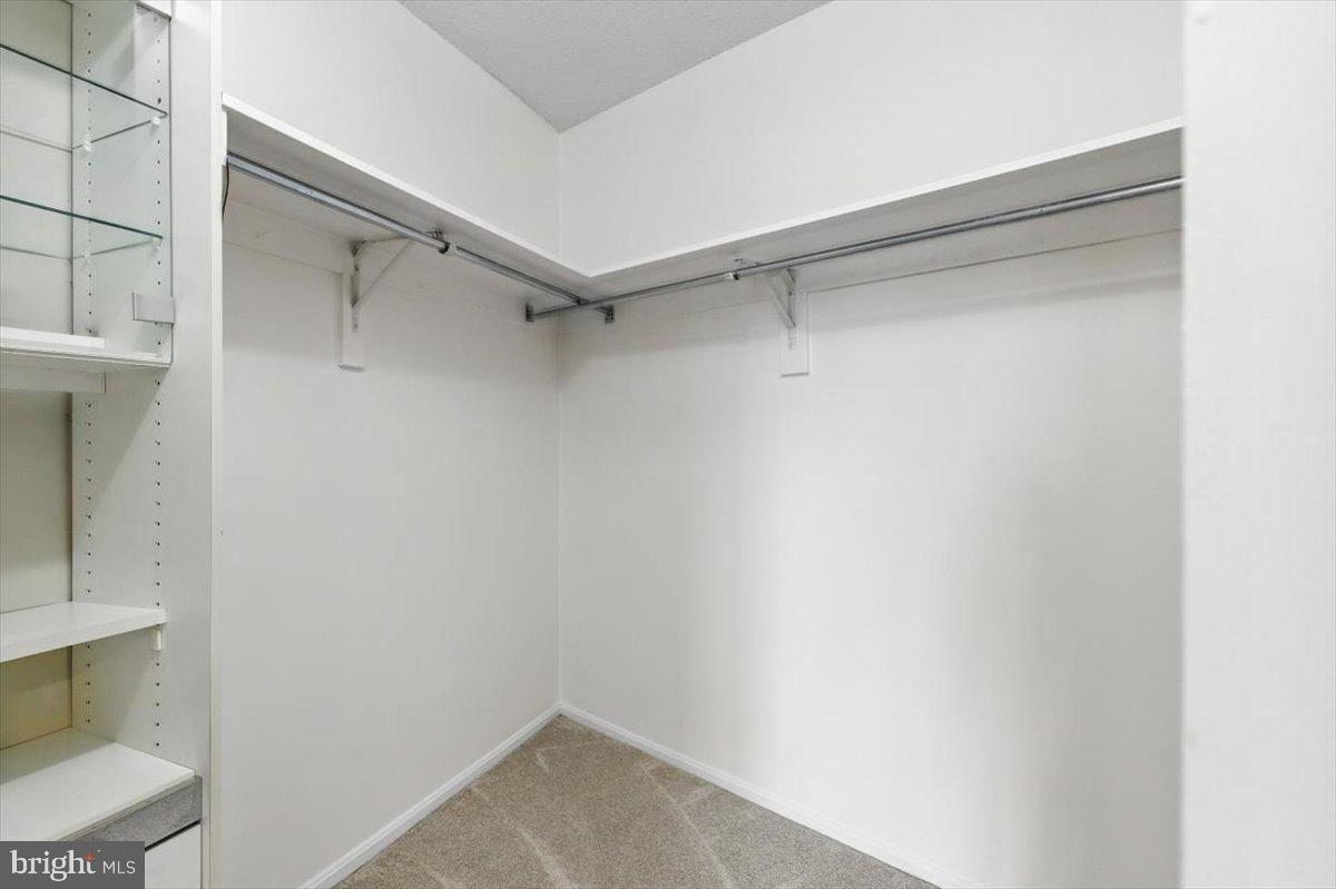 205 YOAKUM PKWY #601, ALEXANDRIA, Virginia 22304, 1 Bedroom Bedrooms, 2 Rooms Rooms,1 BathroomBathrooms,Residential,For sale,205 YOAKUM PKWY #601,VAAX2049210 MLS # VAAX2049210