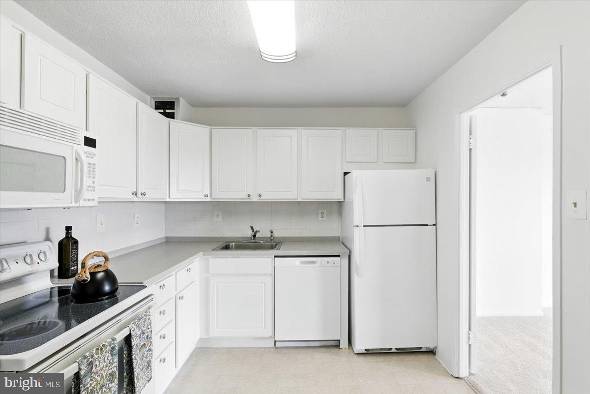 205 YOAKUM PKWY #601, ALEXANDRIA, Virginia 22304, 1 Bedroom Bedrooms, 2 Rooms Rooms,1 BathroomBathrooms,Residential,For sale,205 YOAKUM PKWY #601,VAAX2049210 MLS # VAAX2049210