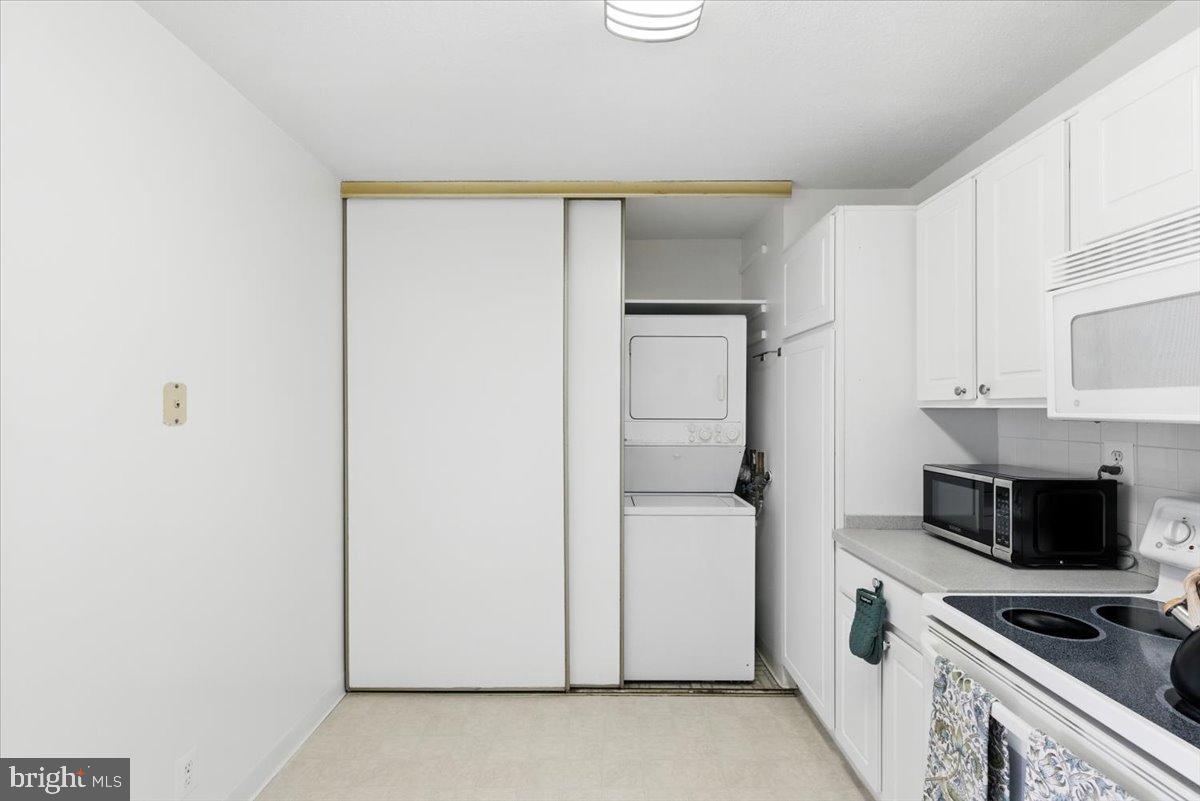 205 YOAKUM PKWY #601, ALEXANDRIA, Virginia 22304, 1 Bedroom Bedrooms, 2 Rooms Rooms,1 BathroomBathrooms,Residential,For sale,205 YOAKUM PKWY #601,VAAX2049210 MLS # VAAX2049210
